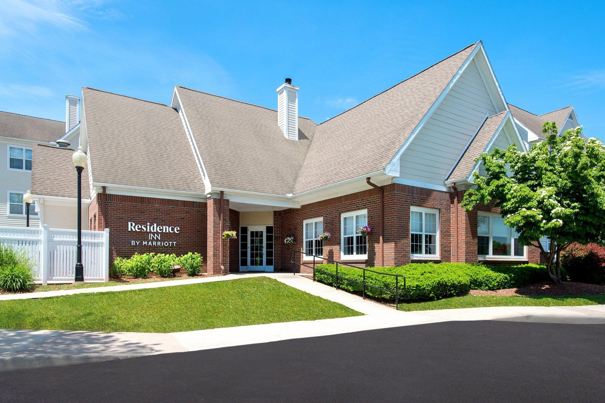 Vista Exterior Residence Inn By Marriott Hartford Manchester