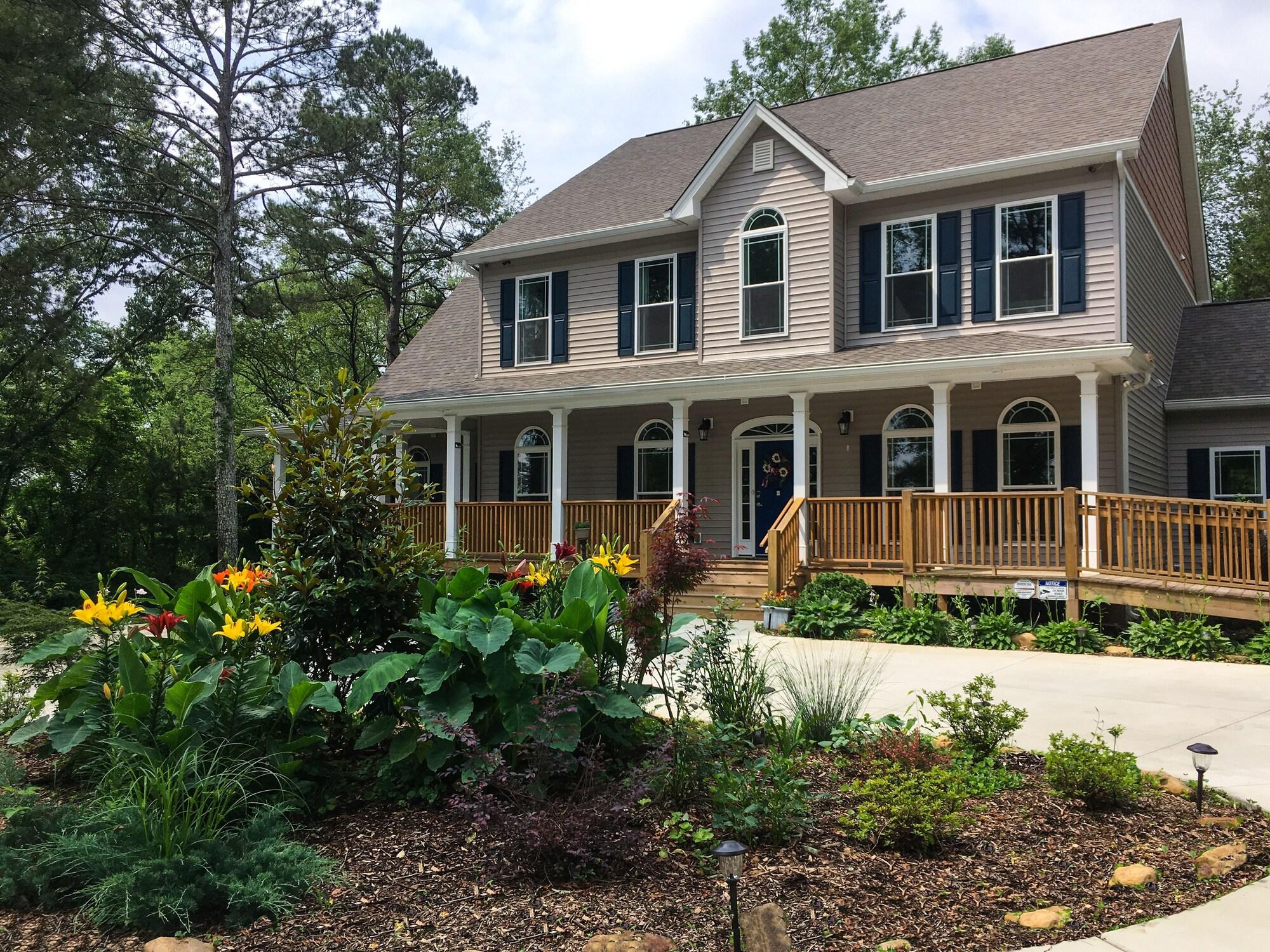 Varios St Francis Cottage