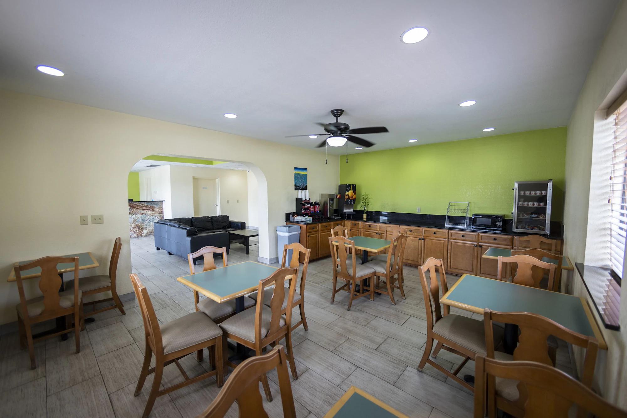 Restaurant Ocean Breeze Inn