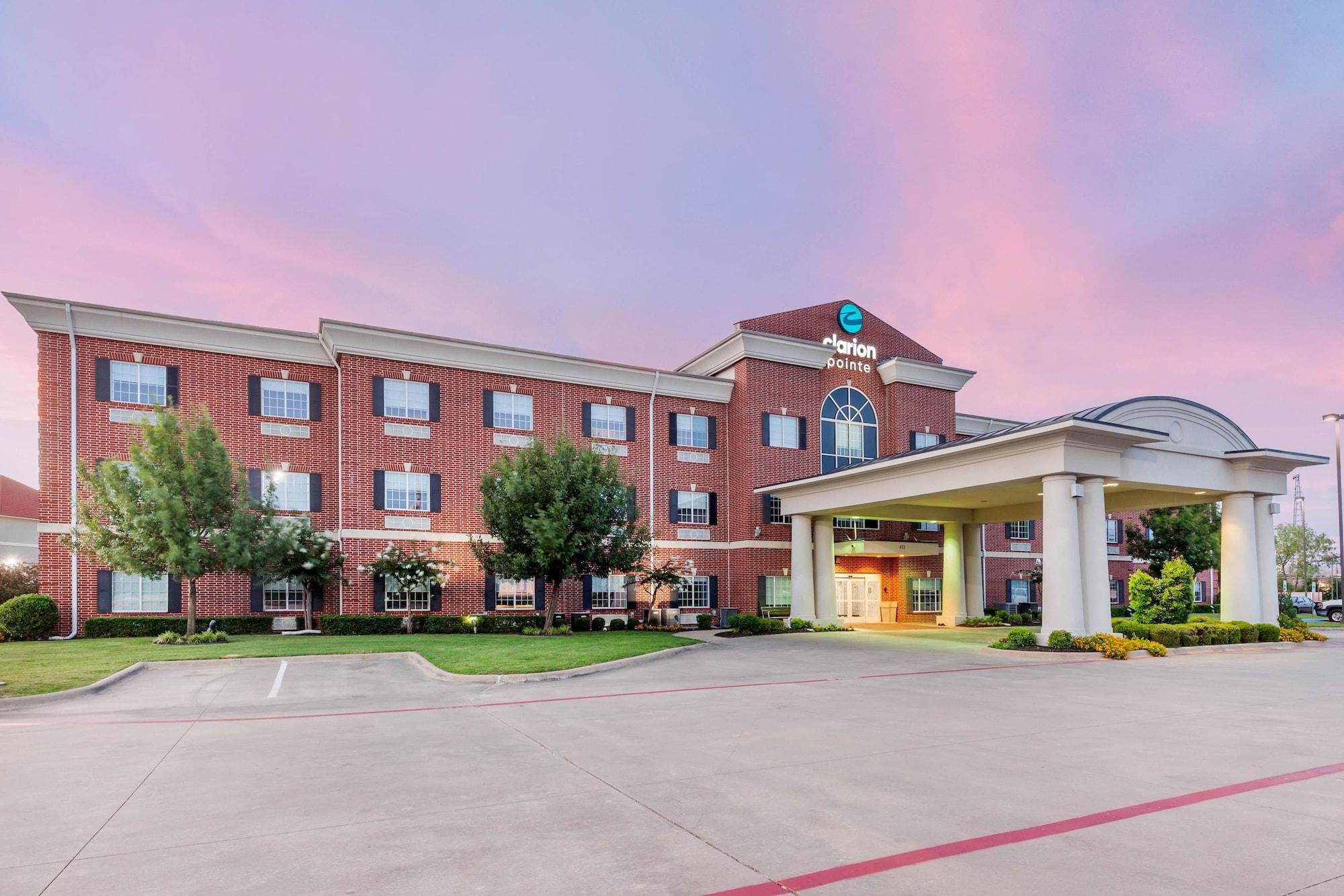 Vista Exterior Clarion Pointe Sulphur Springs