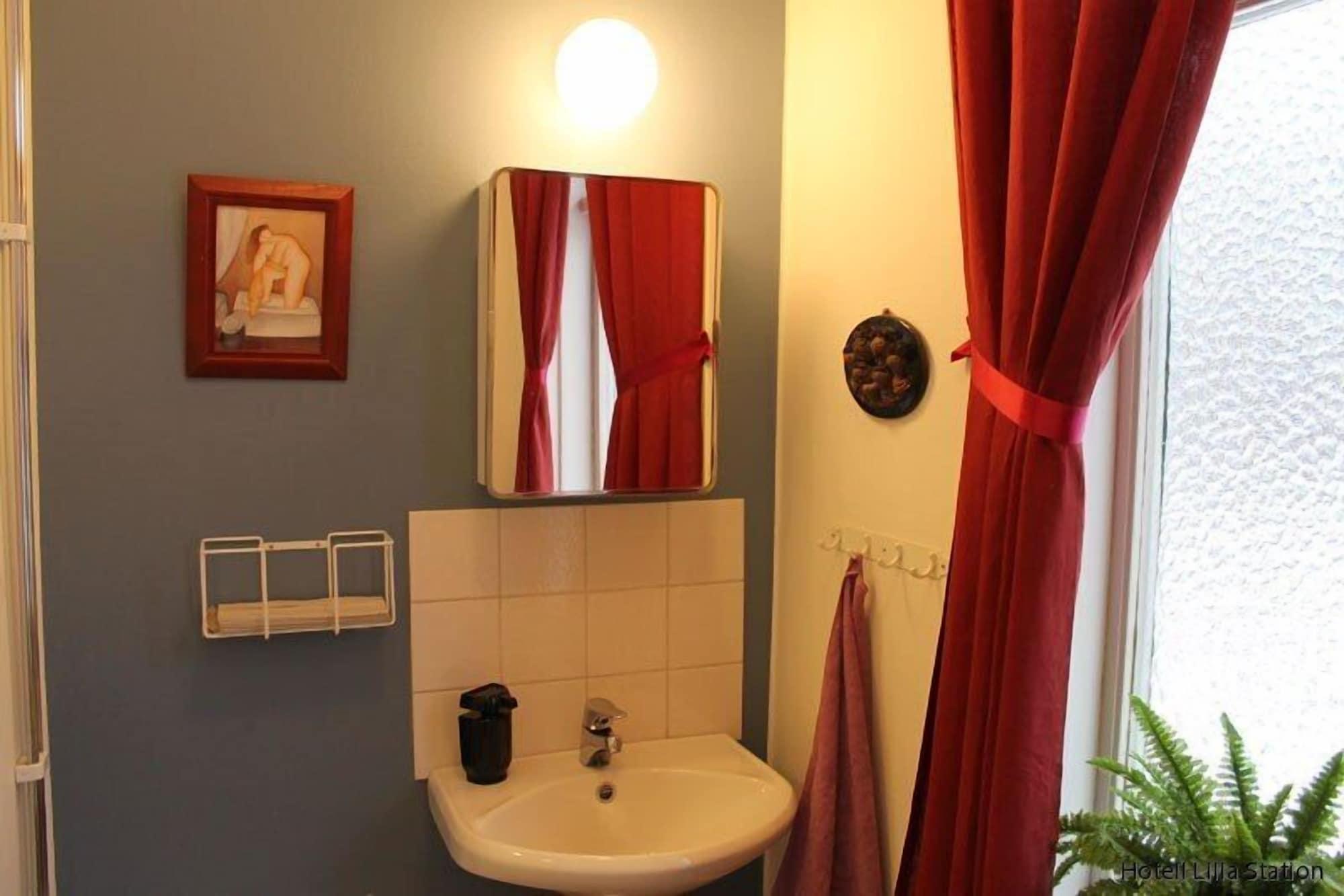 Comodidades del Alojamiento Stationshusets Hotell och Café