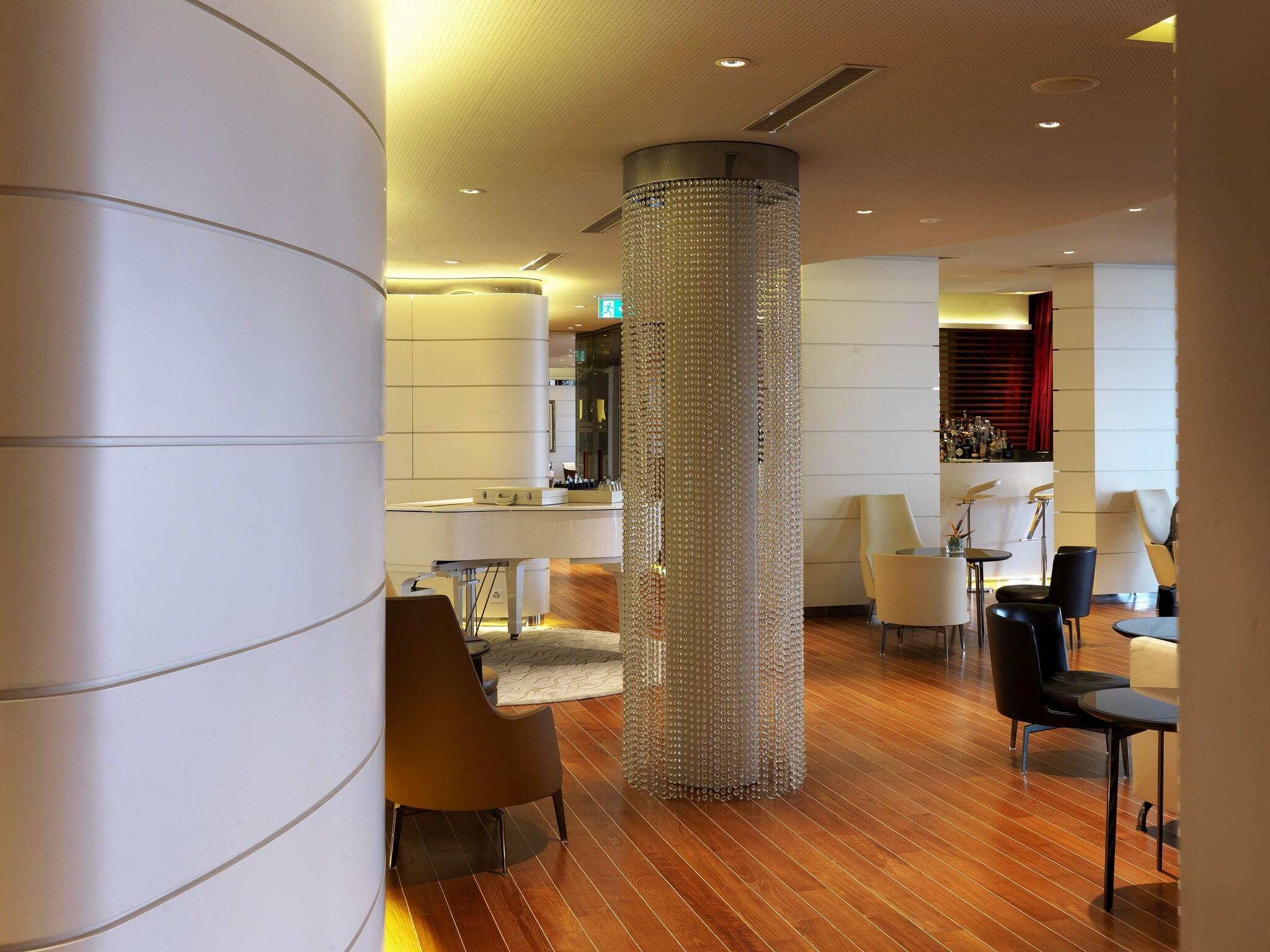 Bar/Salón The View Lugano