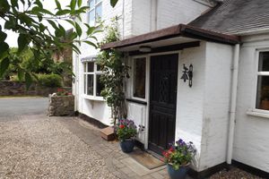 Alojamiento - White Cottage