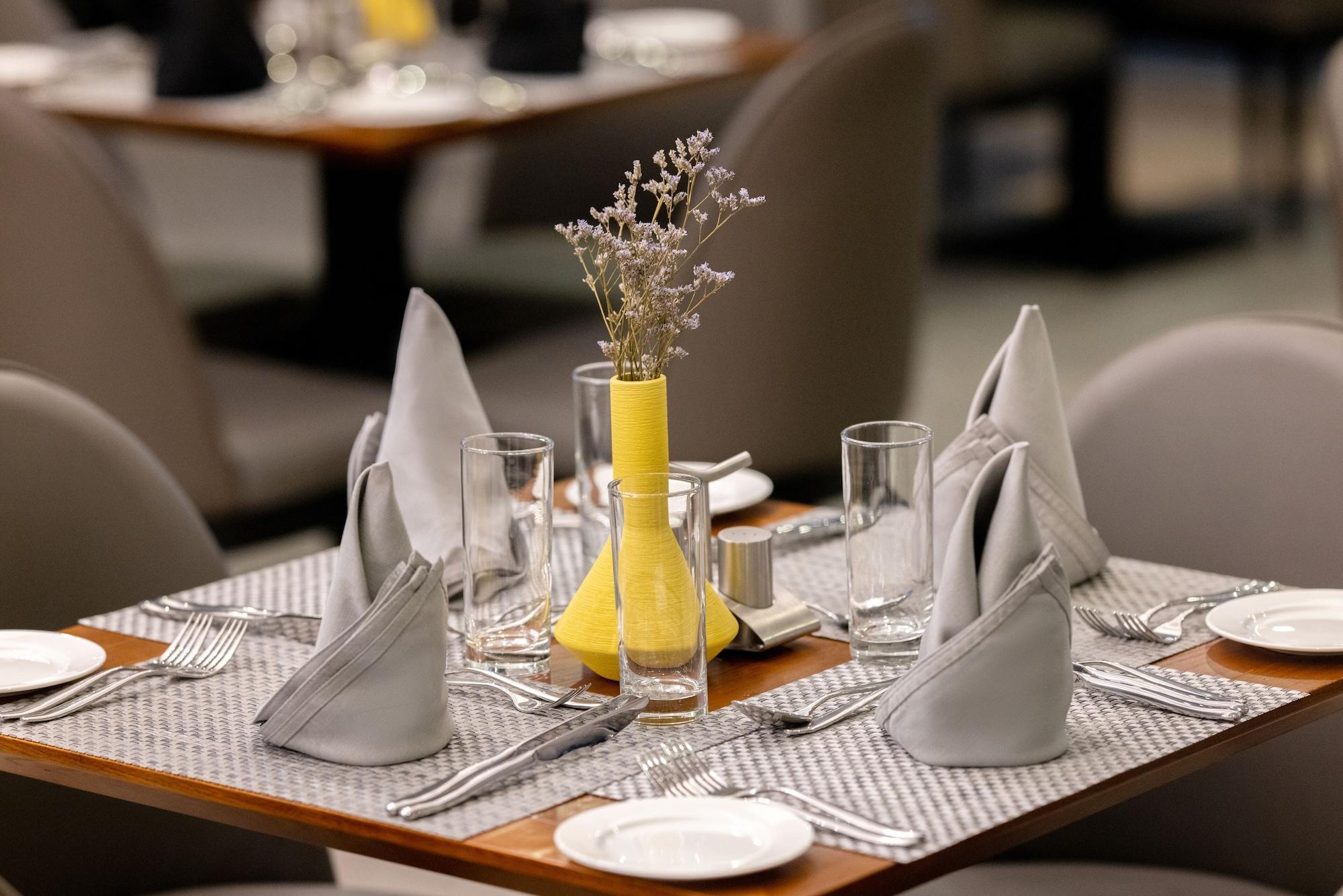 Restaurant Alisa Hotel Tema