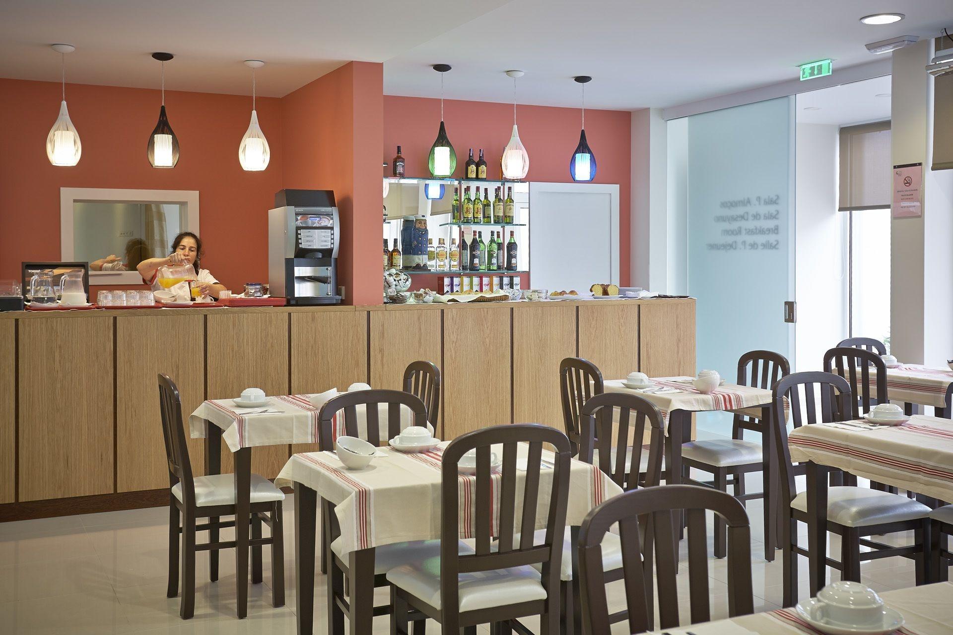 Restaurant Welcome In - Suites & Hostel