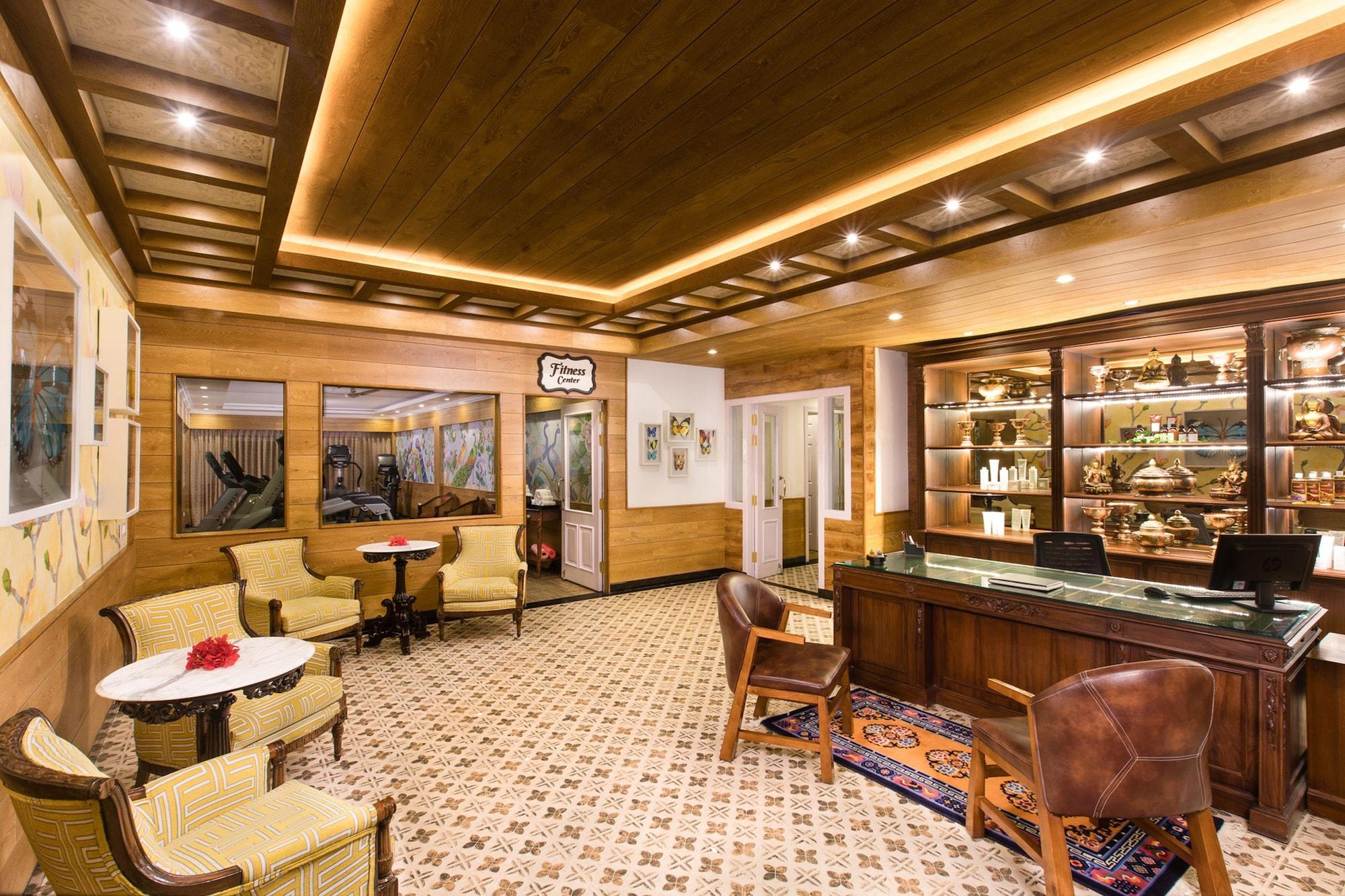Gimnasio MAYFAIR Himalayan Spa Resort