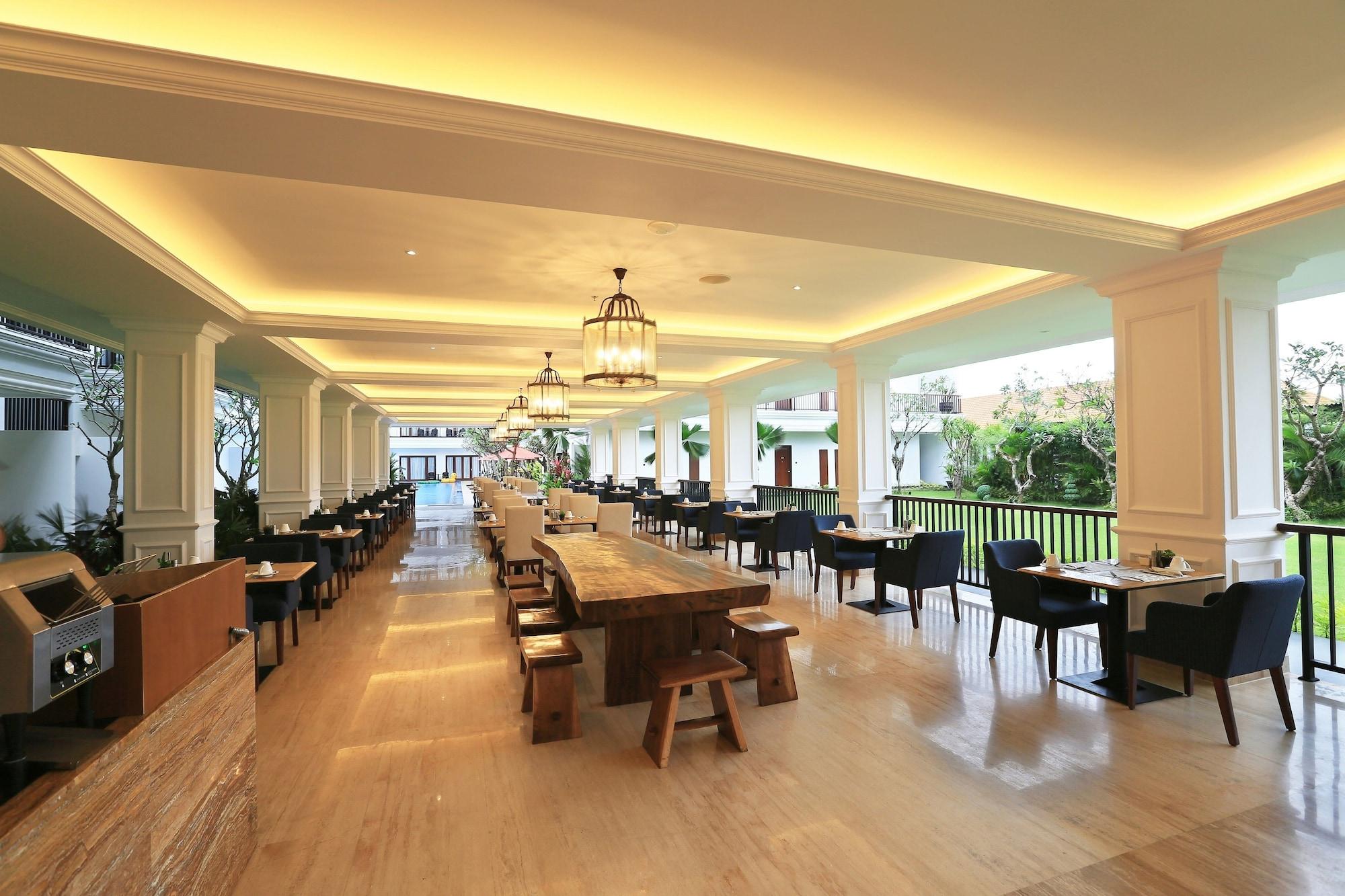 Restaurant Grand Palace Hotel Sanur - Bali
