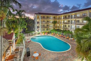 Alojamiento - Holiday Inn & Suites Boca Raton - North by IHG