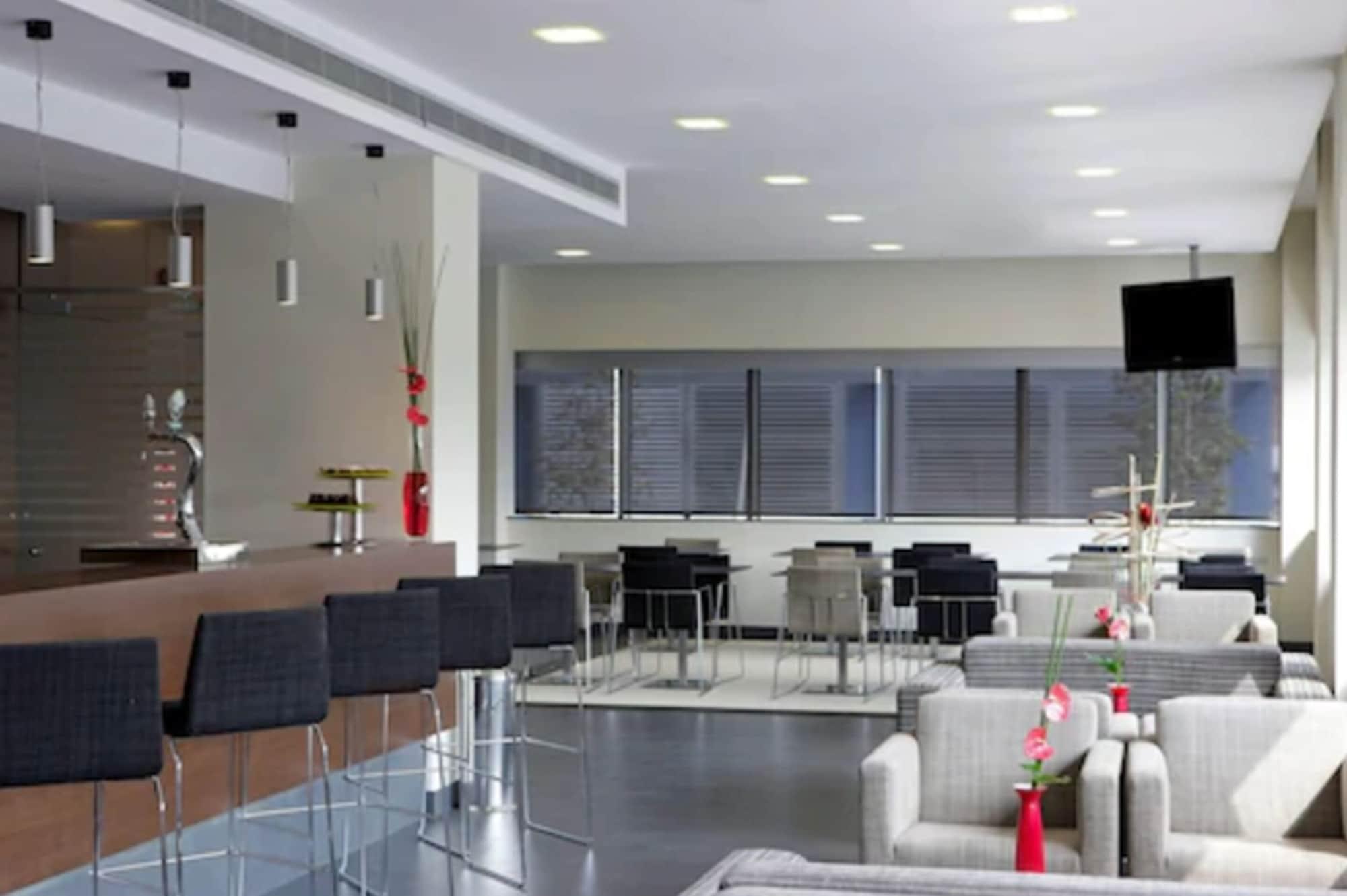 Bar/Salón Holiday Inn Express Barcelona City 22@ by IHG