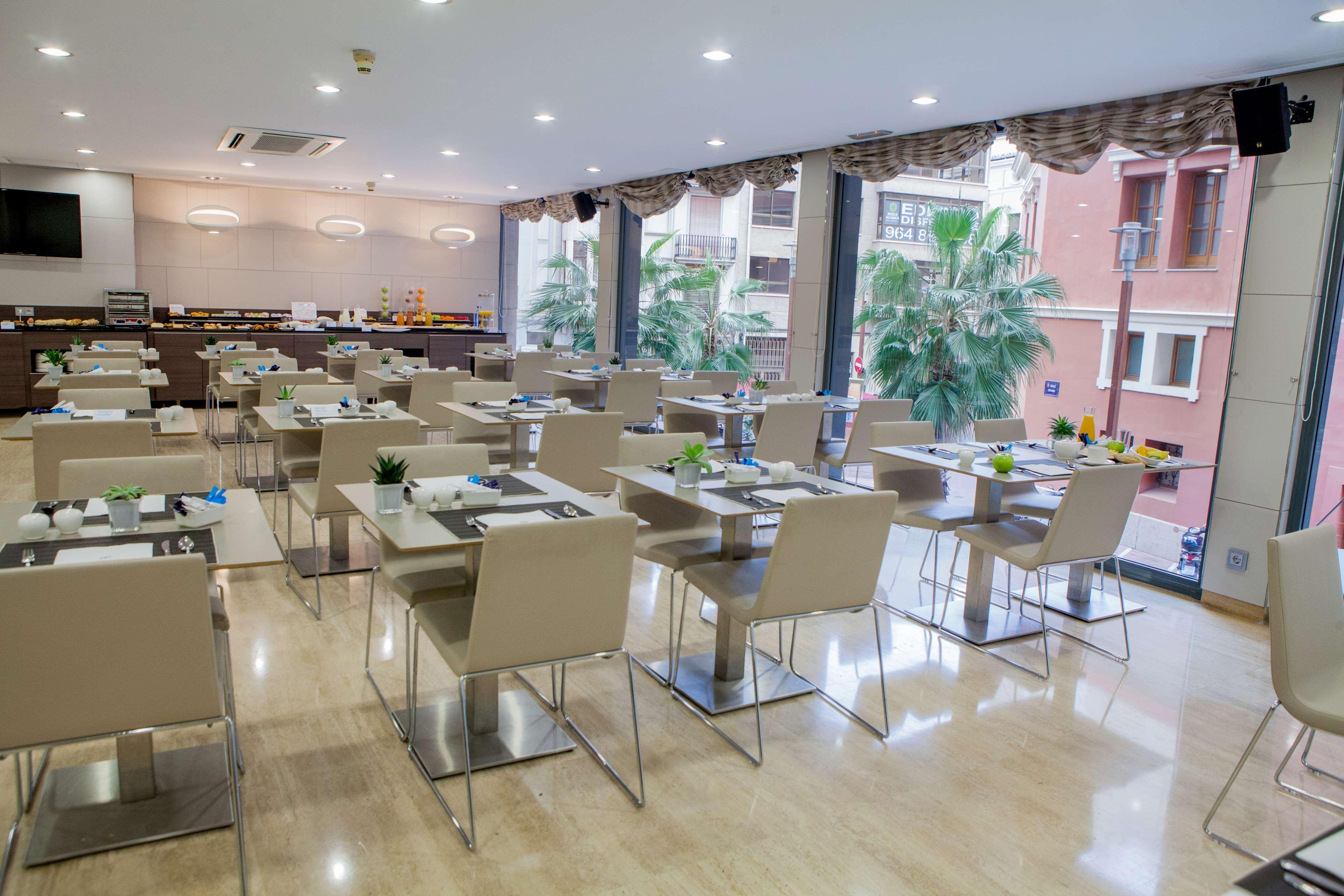 Restaurant NH Castellón Mindoro Hotel