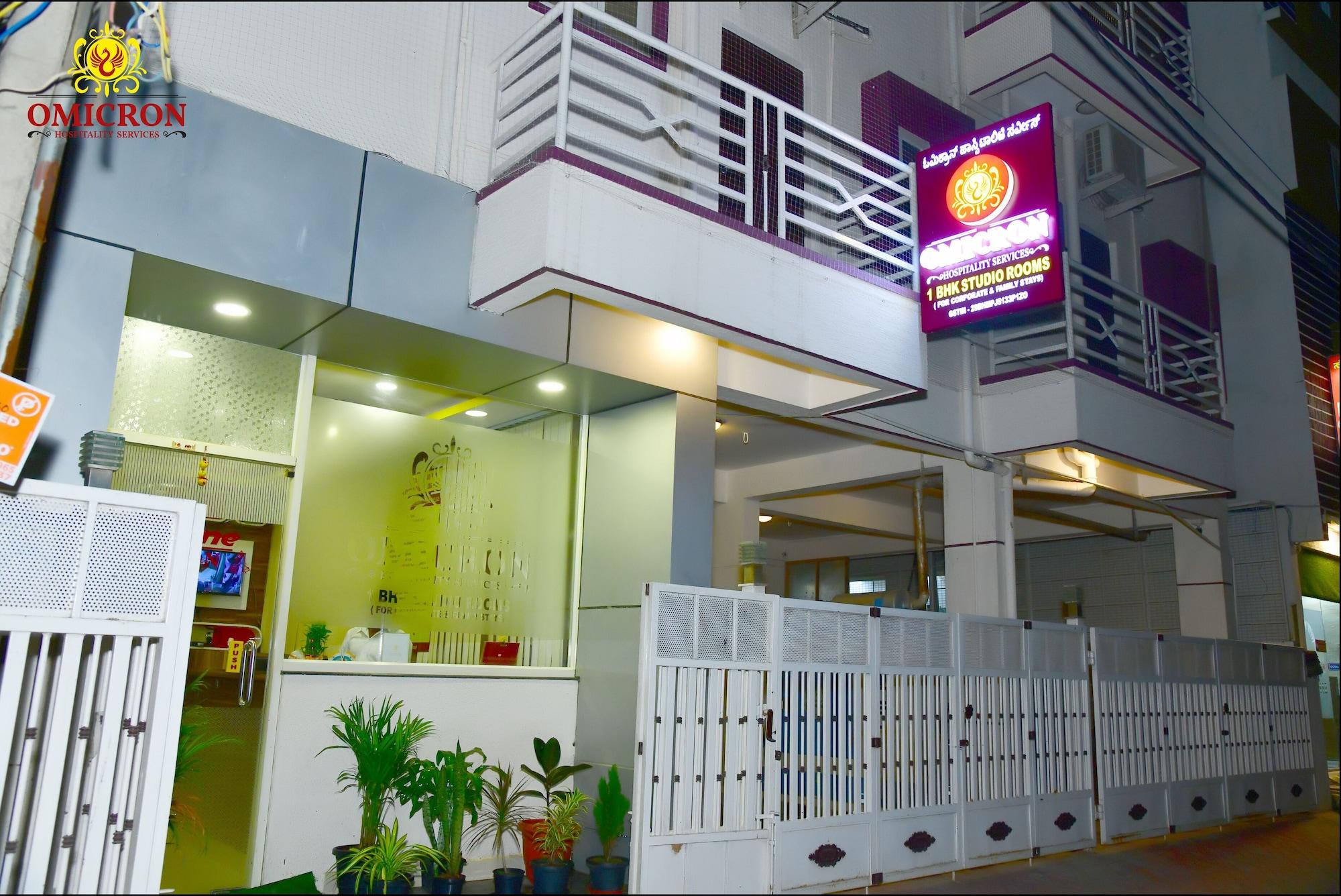 Vista Exterior Omicron Hotel 1  BHK Studio Rooms