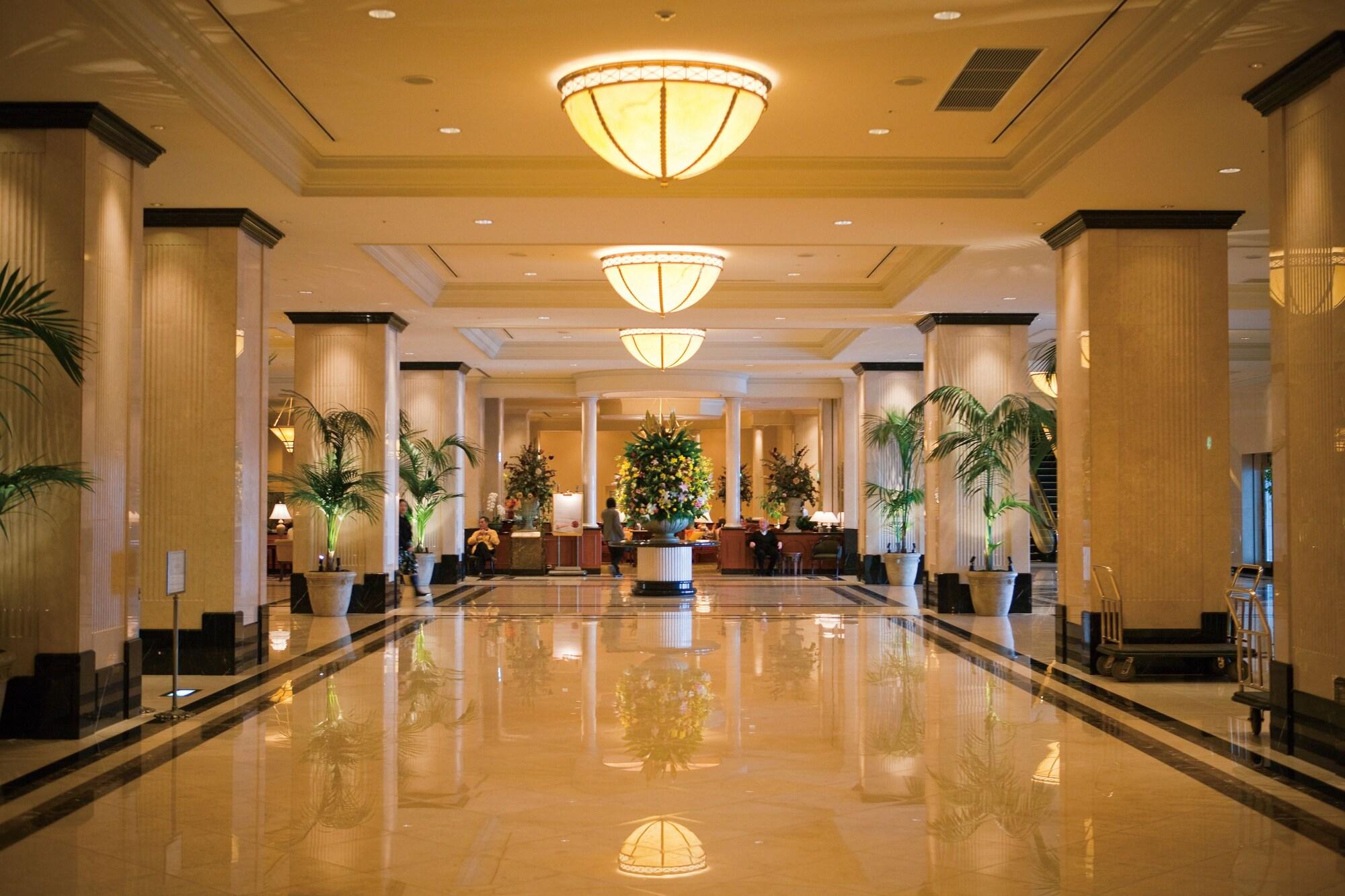 Vista Lobby Nagoya Marriott Associa Hotel