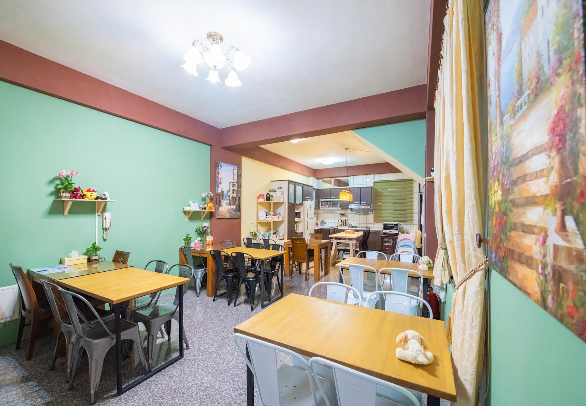 Varios Moonlight Fengqing Homestay