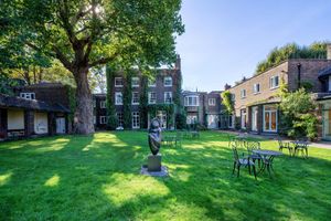 Alojamiento - The Royal Foundation of St Katharine