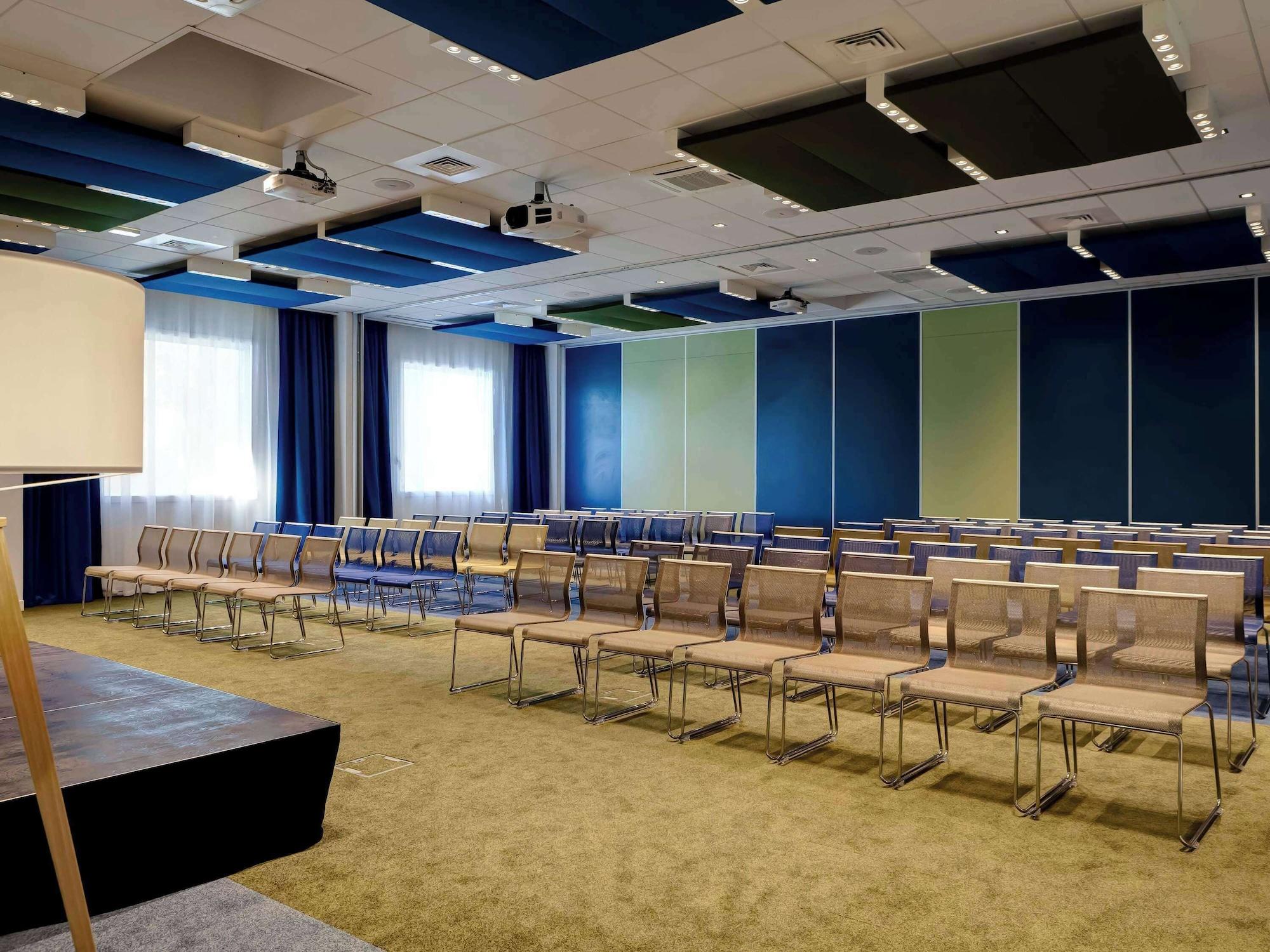 Sala de Reuniones Novotel Lyon Gerland Musée des Confluences