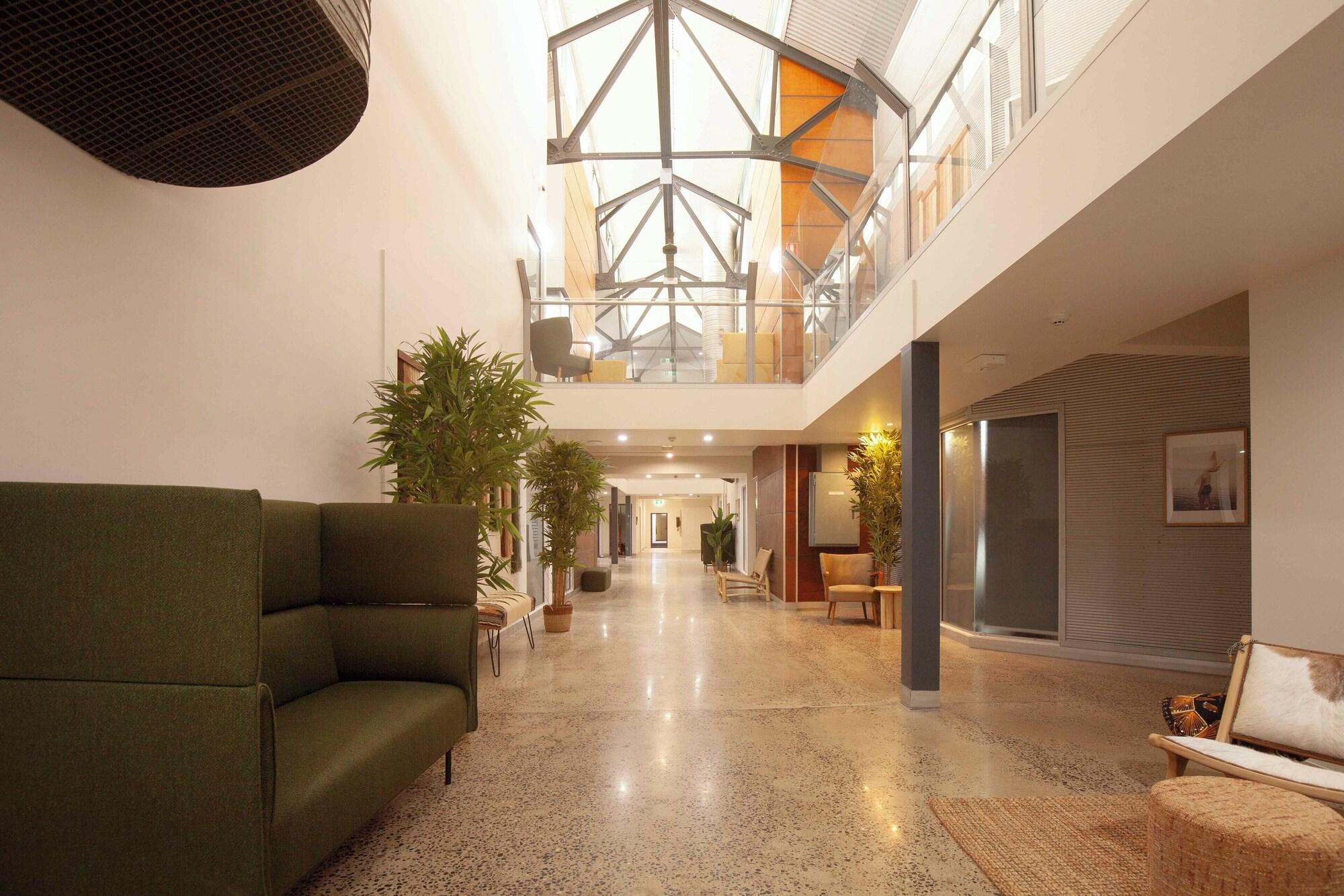 Bar/Salón Little Drifter Cairns