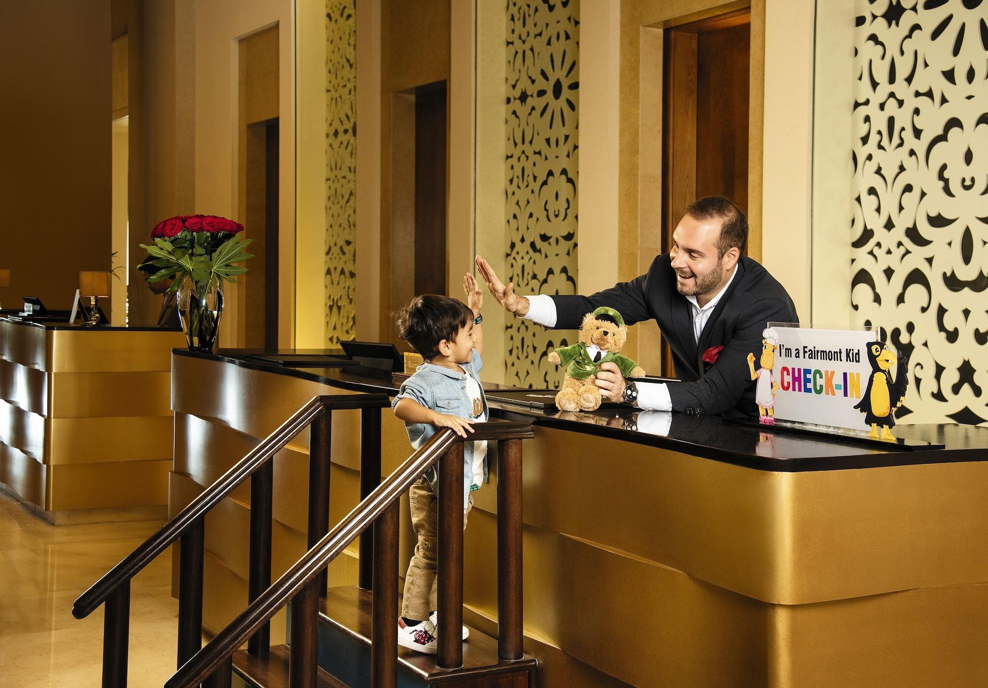 Vista Lobby Fairmont The Palm