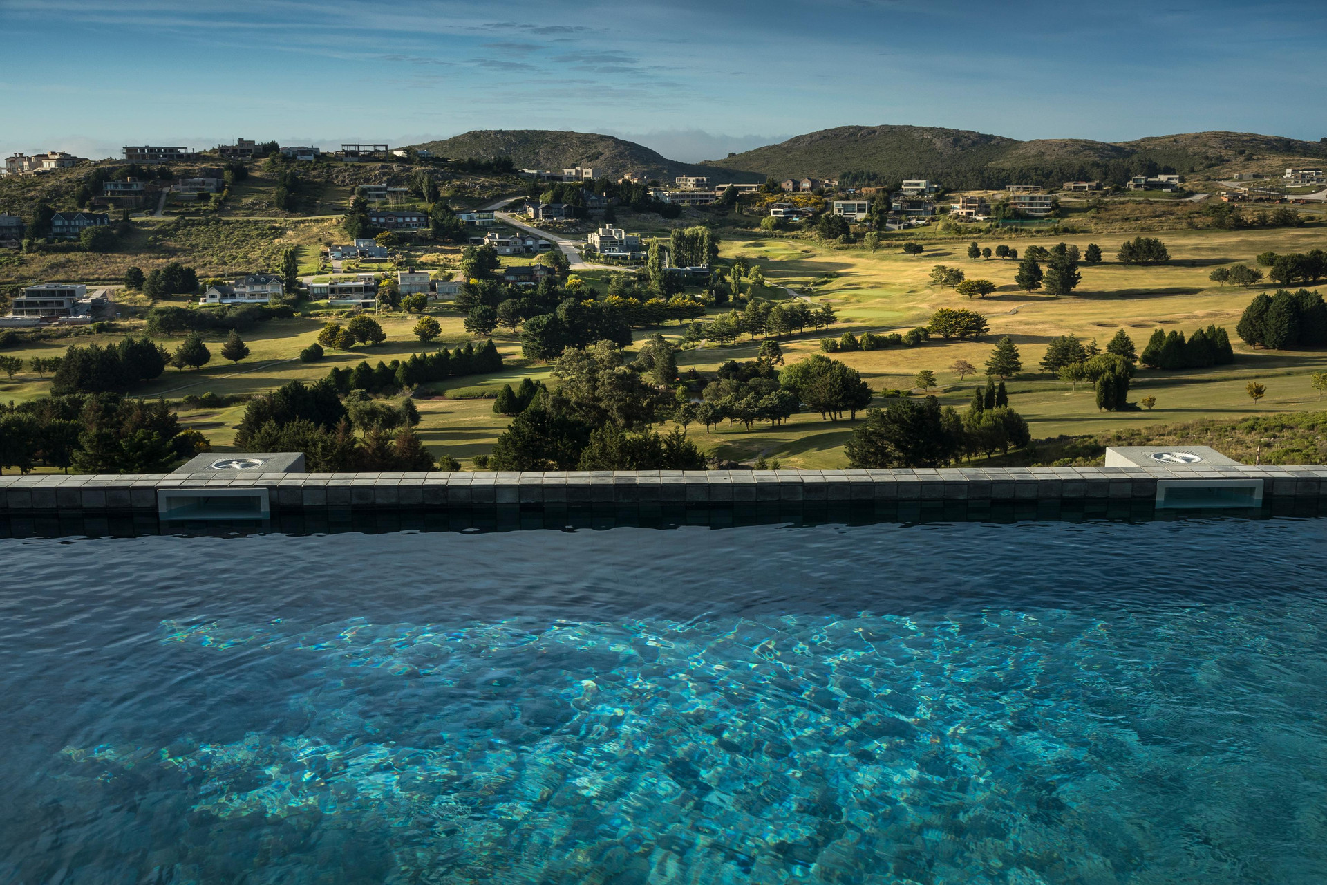 Vista Piscina Amaike Hotel Golf & Spa