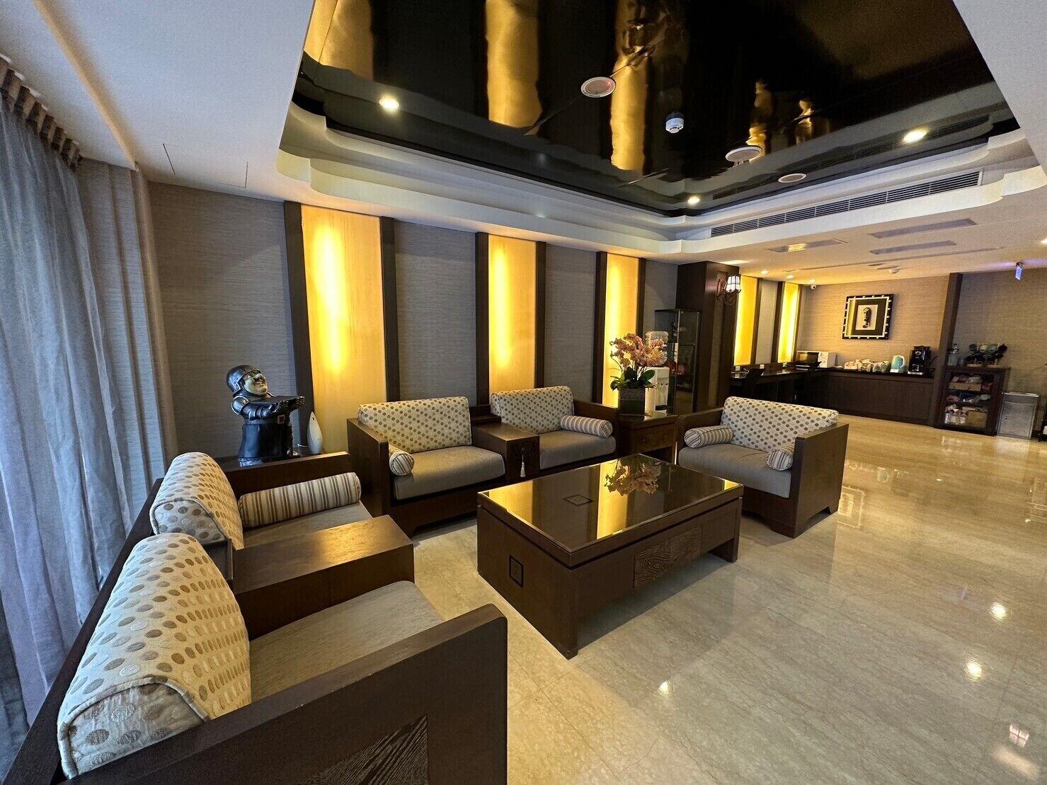Vista Lobby LinkWorld Hotel Taipei
