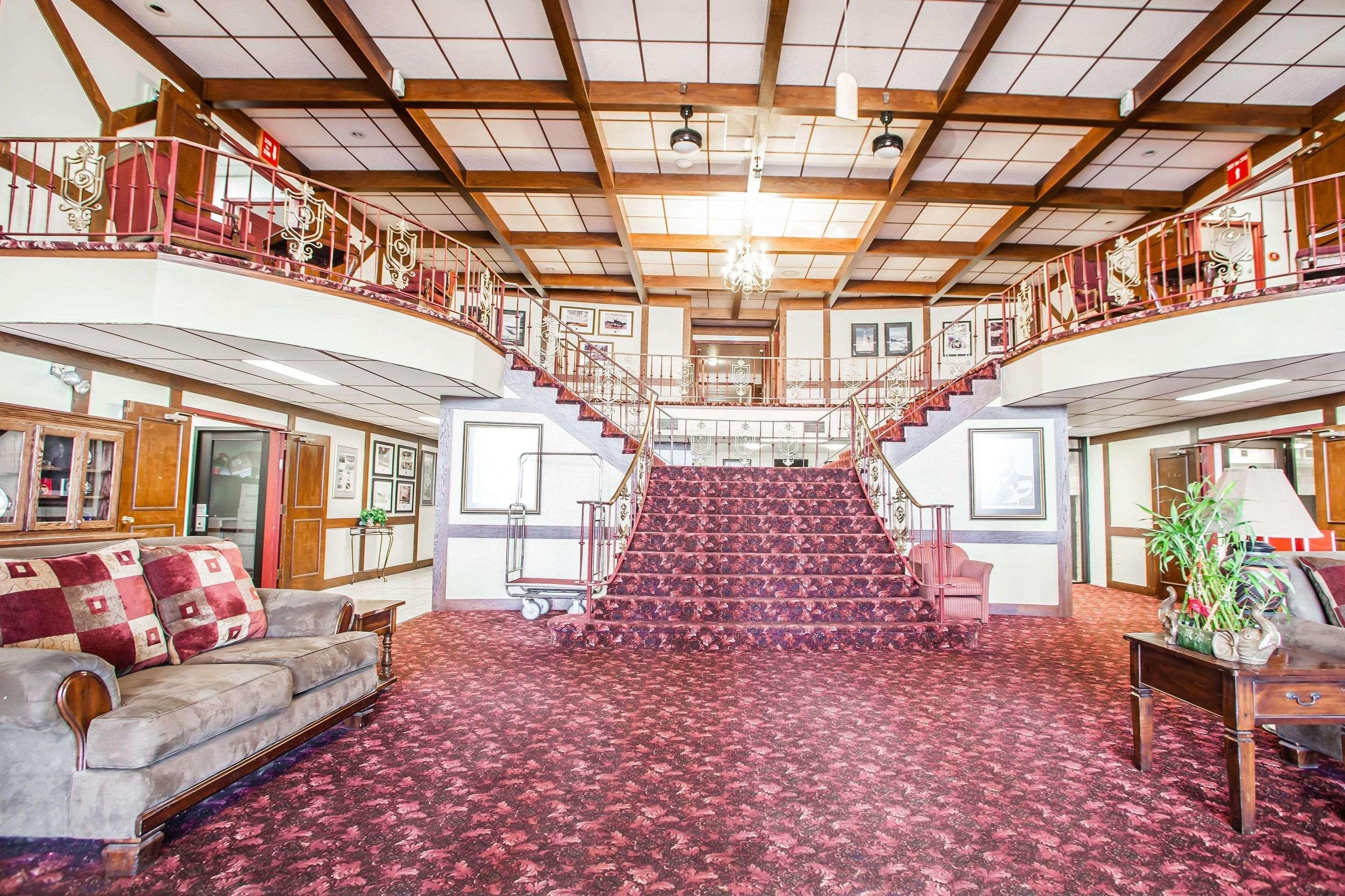 Vista Lobby Econo Lodge Truman Inn