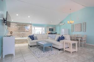 Renta temporal - Elegant Suite with Jacuzzi