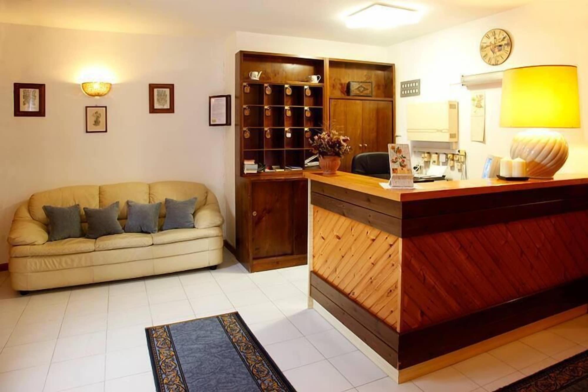 Vista Lobby Hotel La Pieja