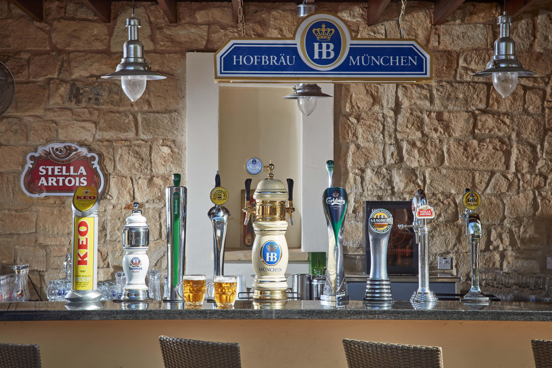 Bar/Salón Aphrodite Hills Hotel