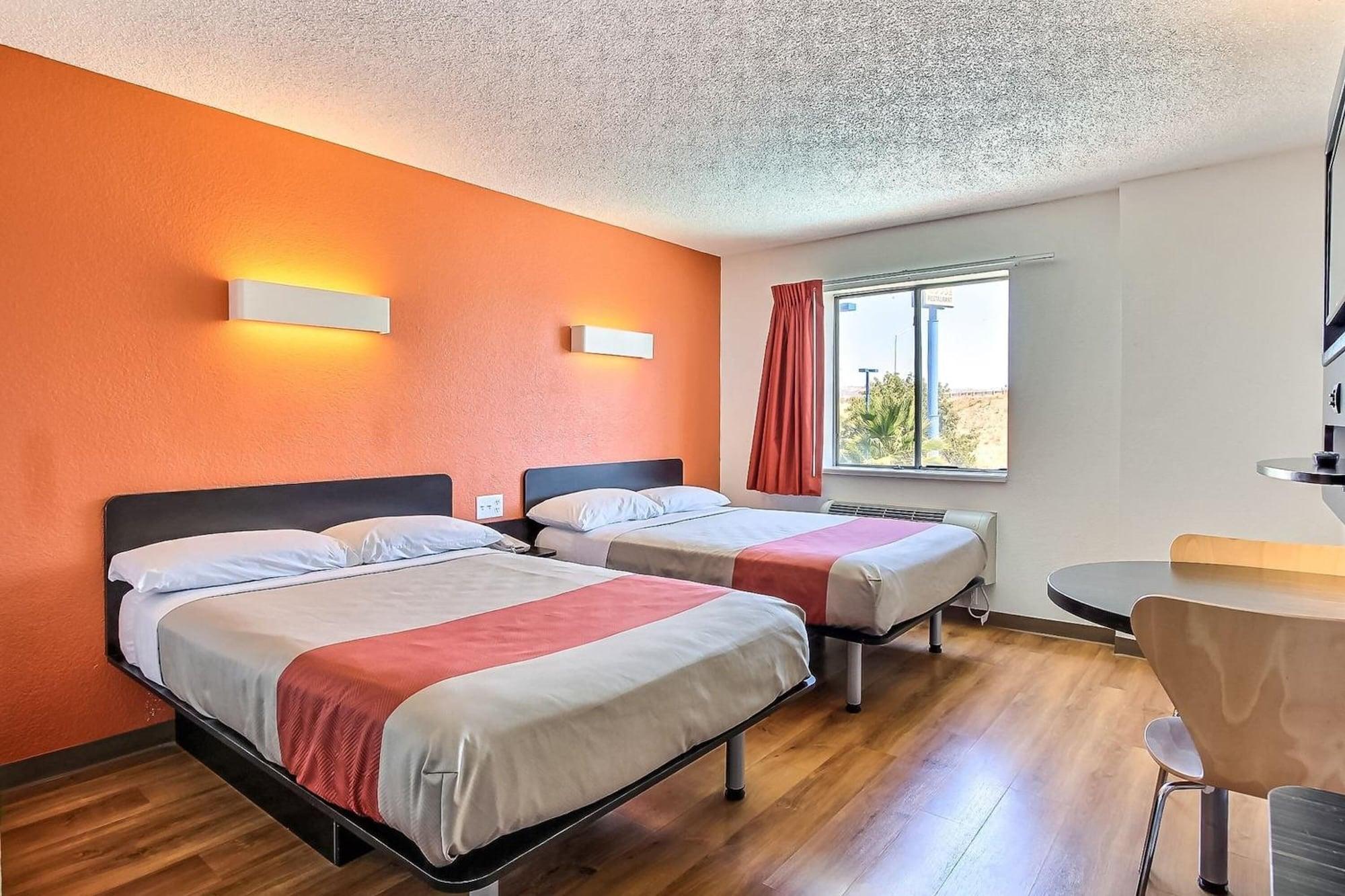 Habitación Motel 6 Gilroy, CA