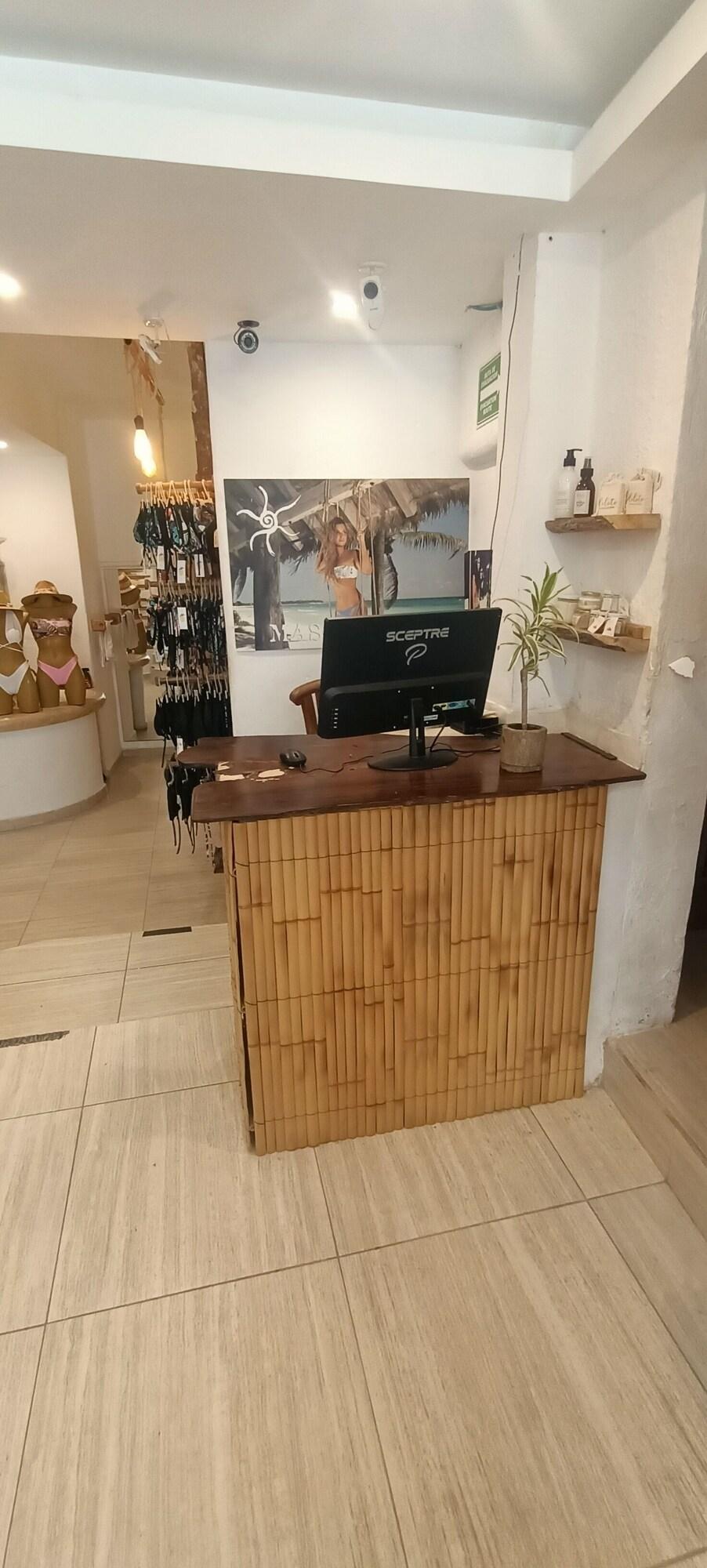 Vista Lobby Rustik-inn