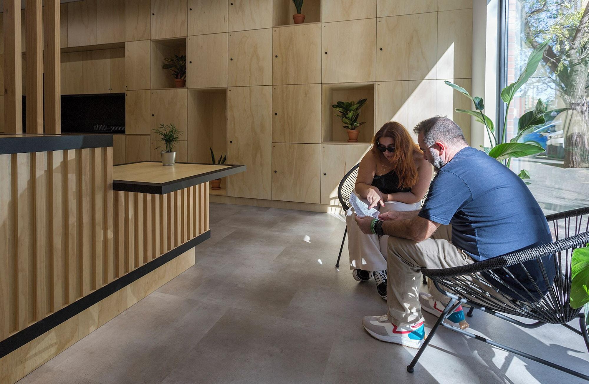 Vista Lobby Urban Cube Hostel Sevilla