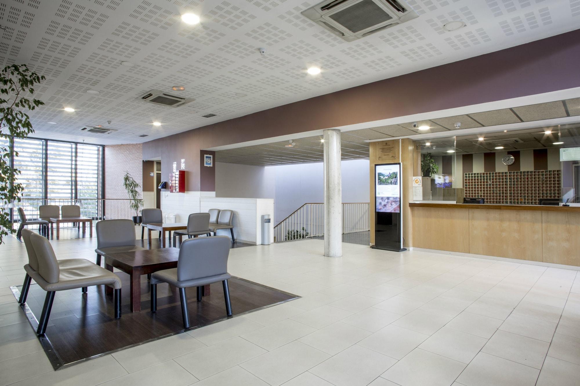 Vista Lobby Residencia Universitaria Resa Giner de los Ríos - Hostel