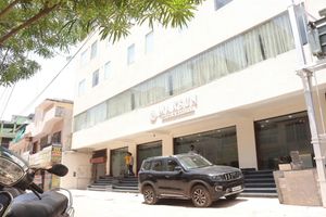 Alojamiento - Hotel Maxsun Gwalior