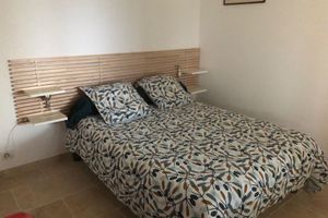 Alquiler Vacacional - Complete accommodation 1st floor of a Provencal house, open view of the ponds