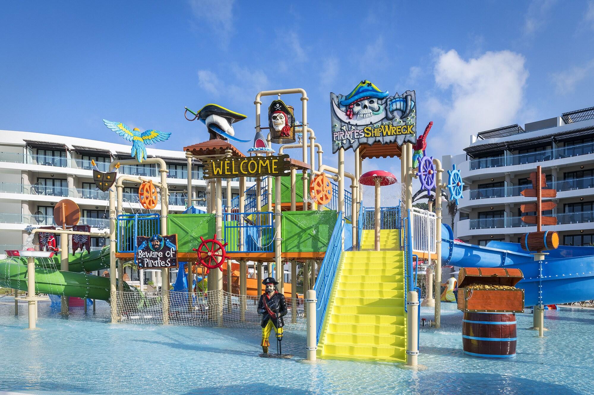 Pool view Ocean Coral Spring Resort - All inclusive