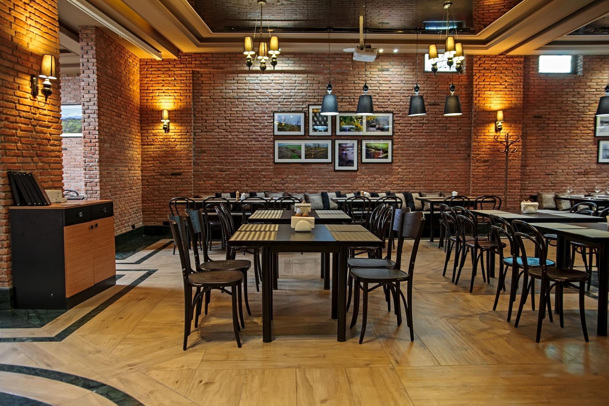 Restaurant Orbi Palace Hotel & Suites
