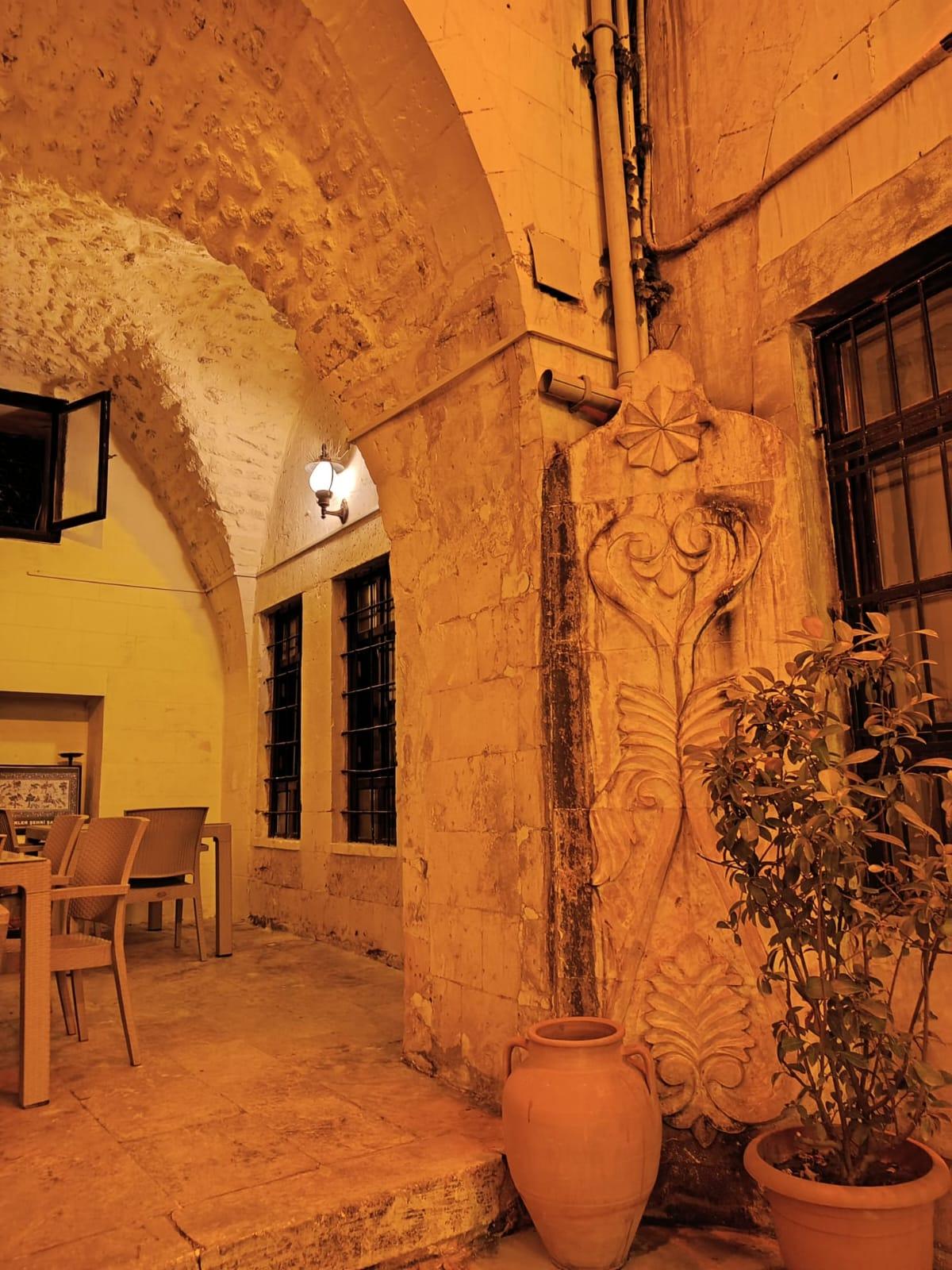 Bar/Salón Aslan Konuk Evi