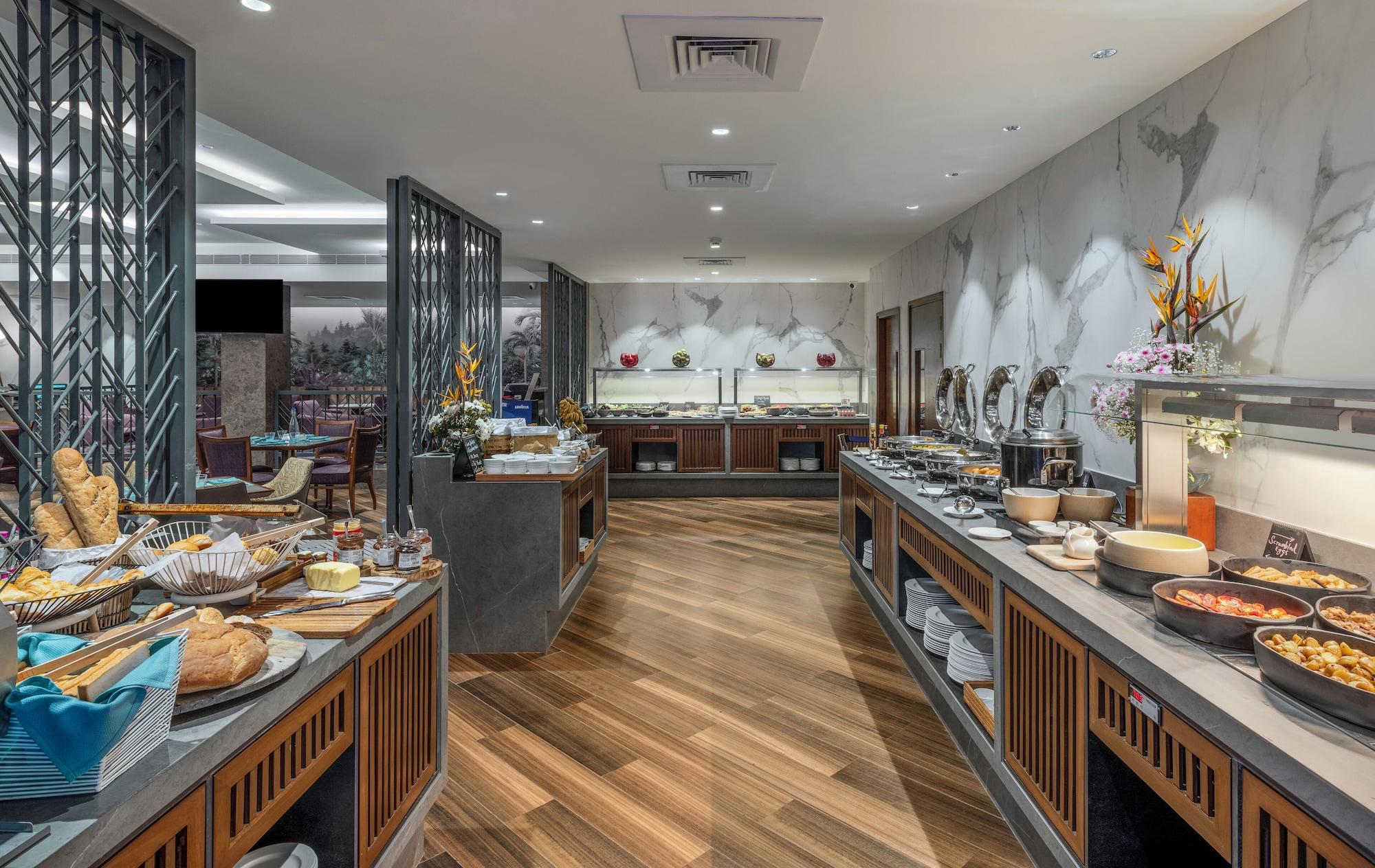 Restaurant Vivanta Mangalore Oldport Road - Formerly Known as Taj Manjarun