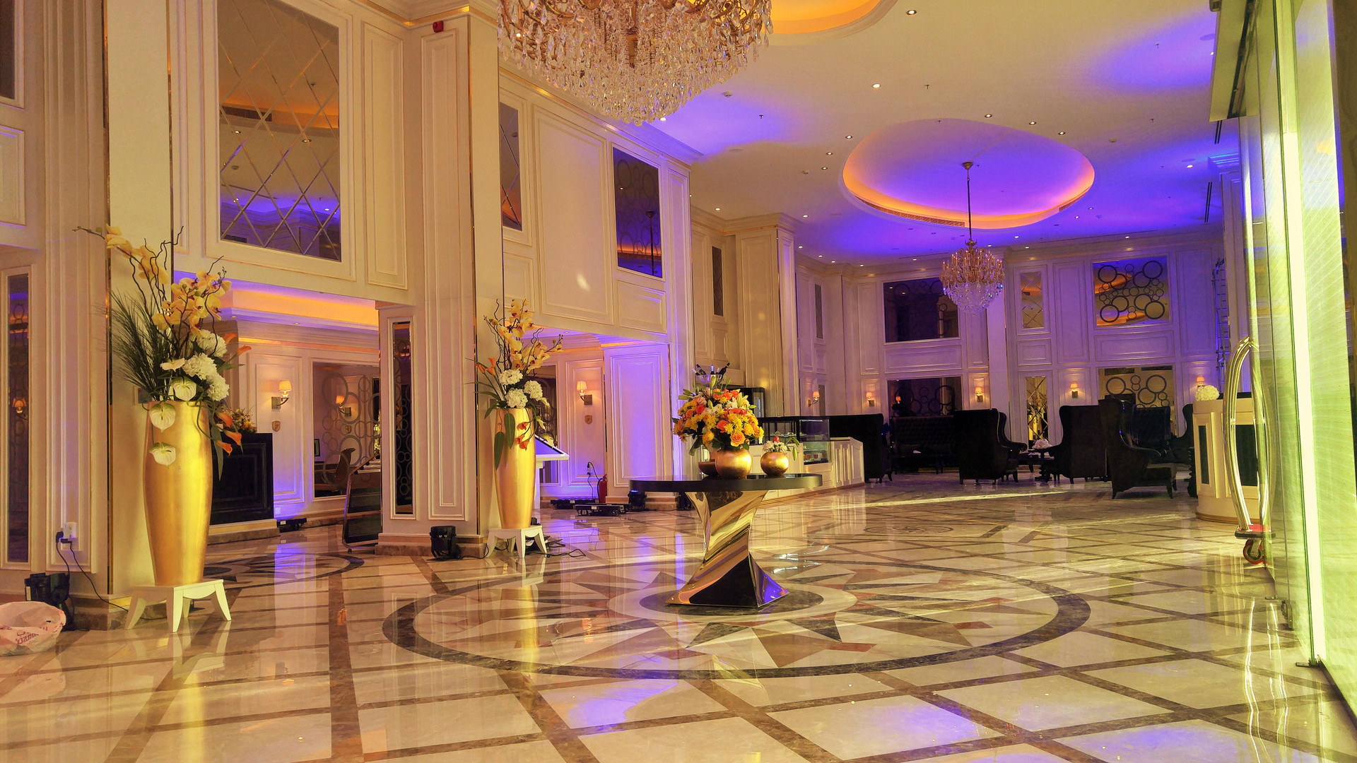 Vista Lobby Grand Park Hotel