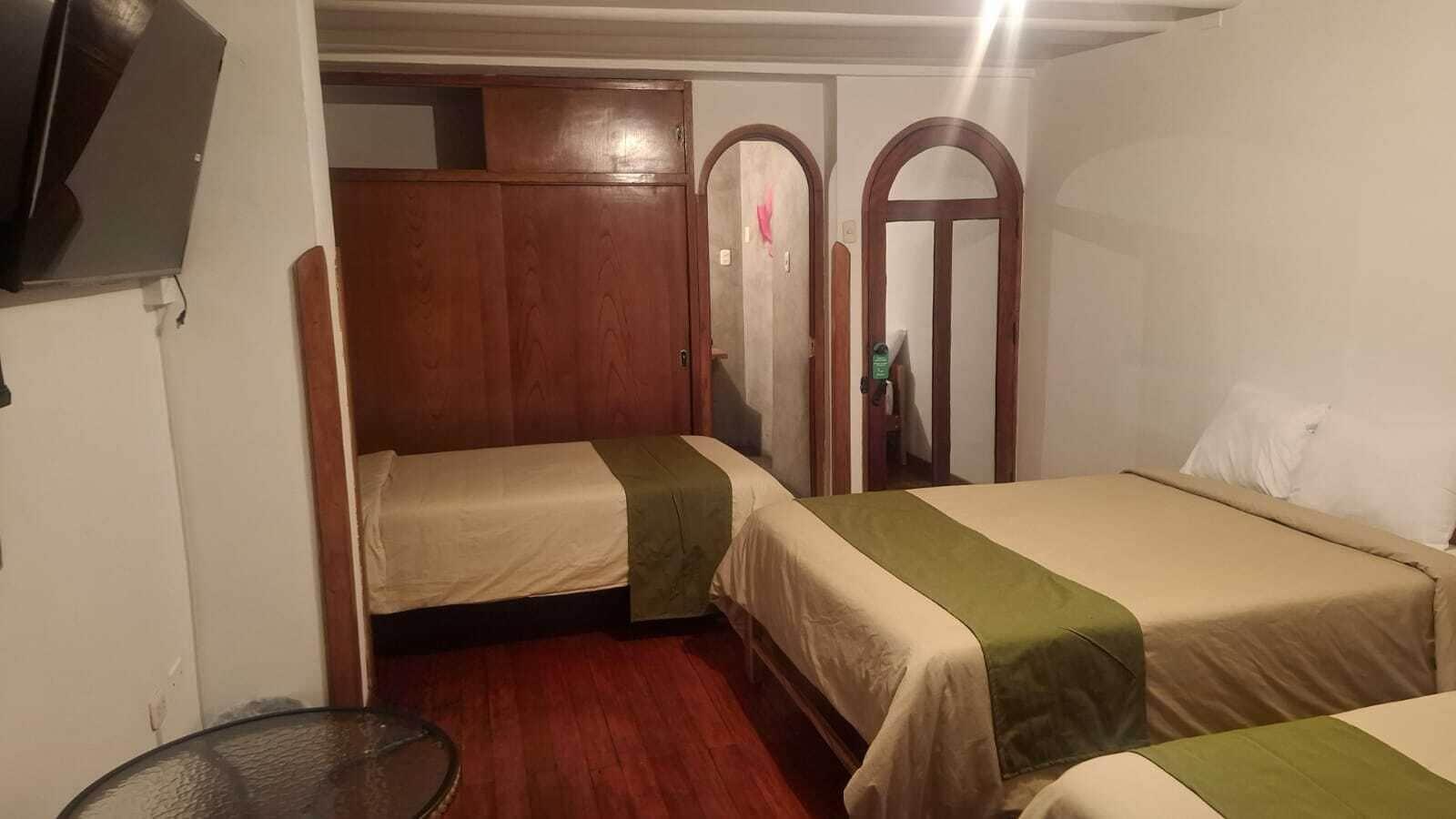 Varios Eco Bunnu Inn Santa Ana