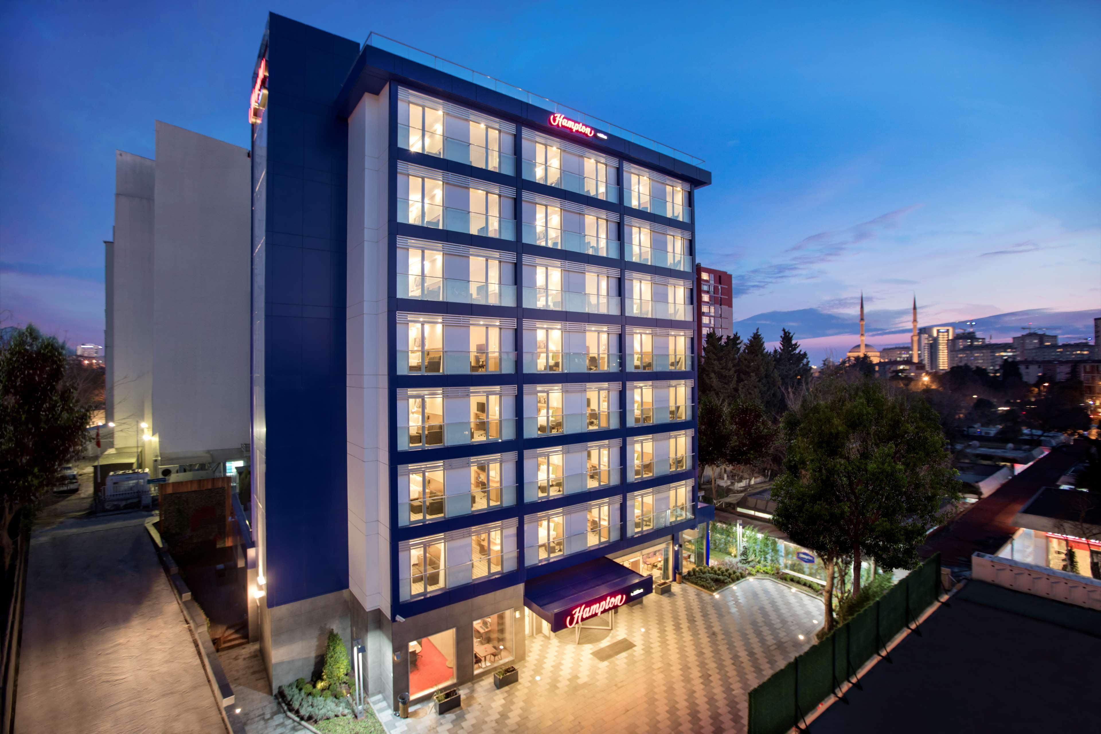 Vista Exterior Hampton by Hilton Istanbul Atakoy