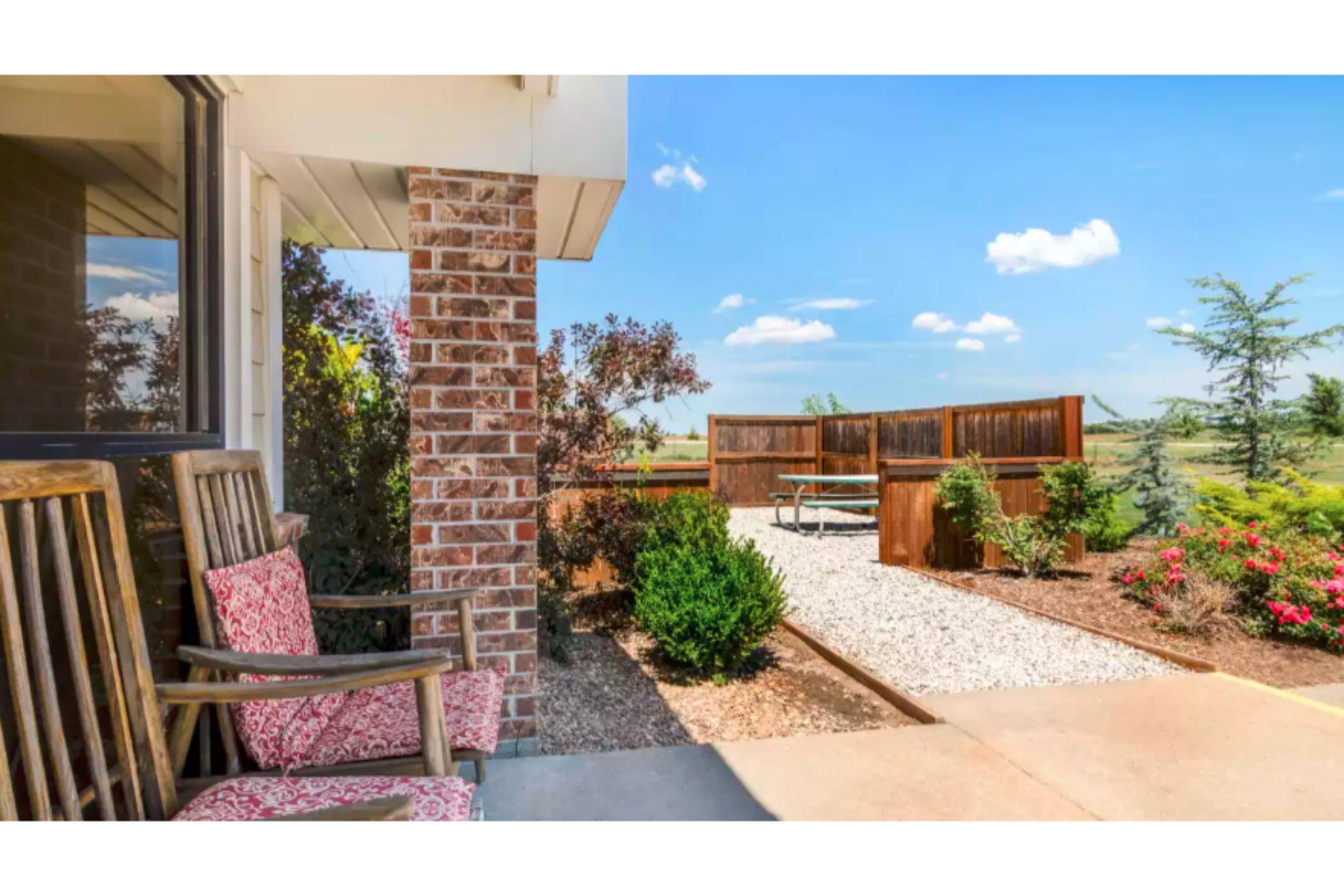 Varios Rodeway Inn Newton