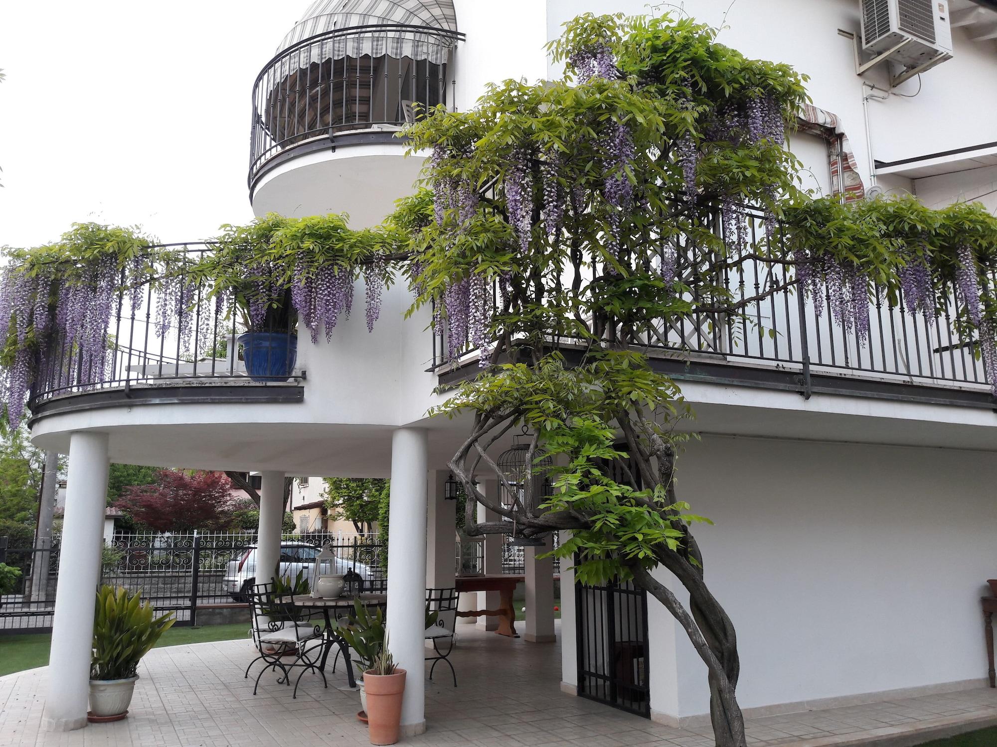 Varios B&B Villa il Glicine