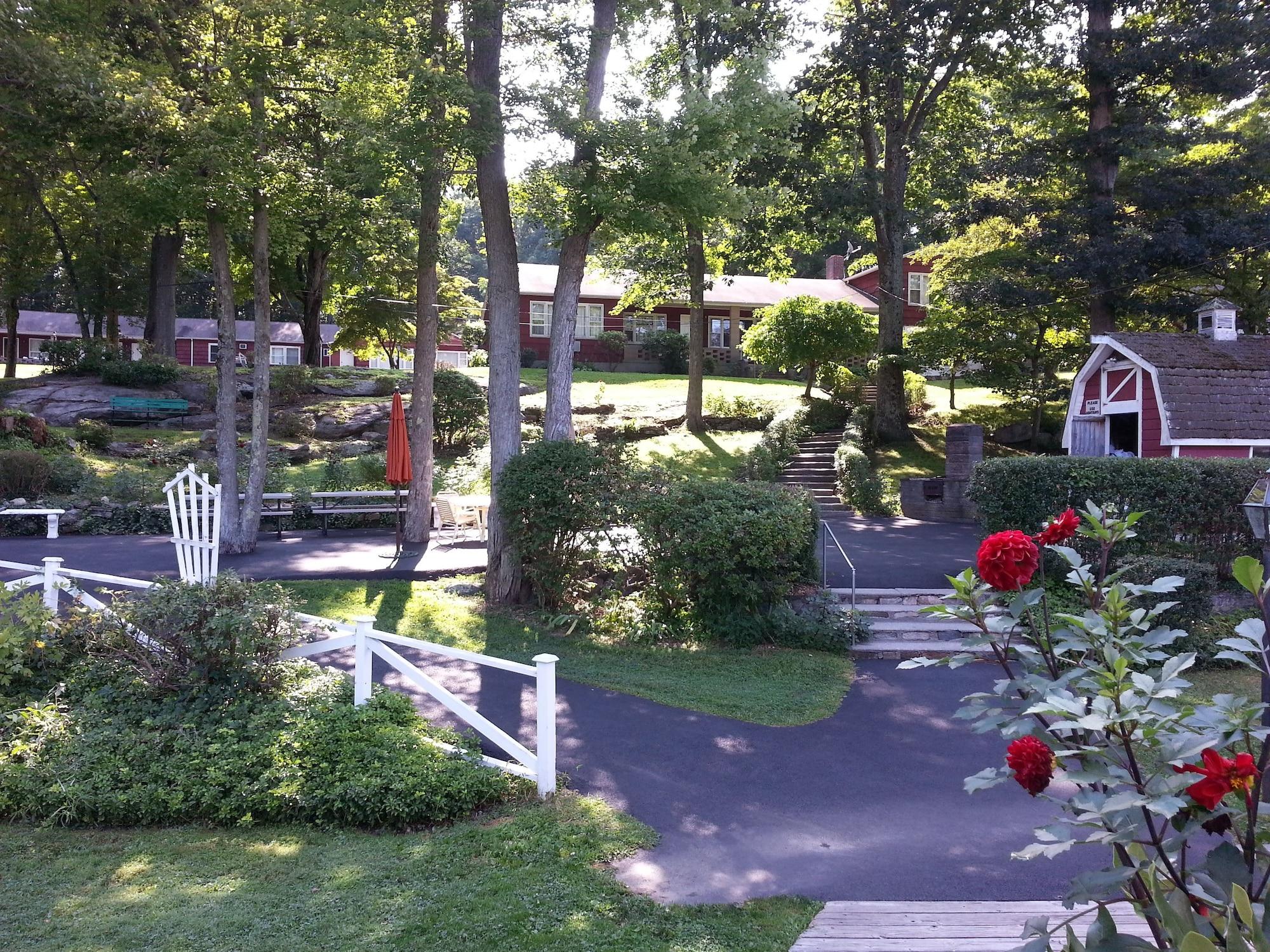 Varios Heidi's Inn