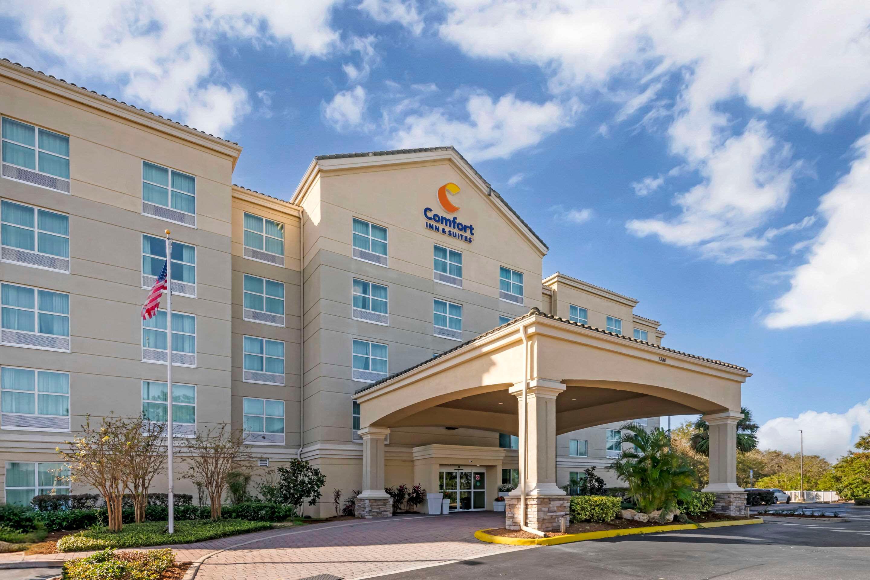 Vista Exterior Comfort Inn & Suites Tavares North