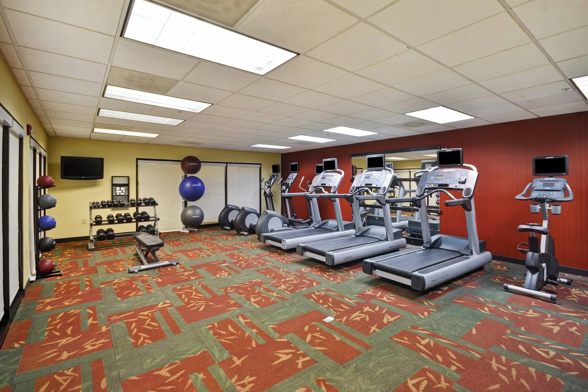 Gimnasio Courtyard by Marriott Springfield