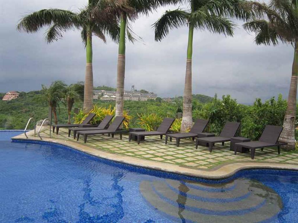 Vista Piscina Hotel Soffia Boracay