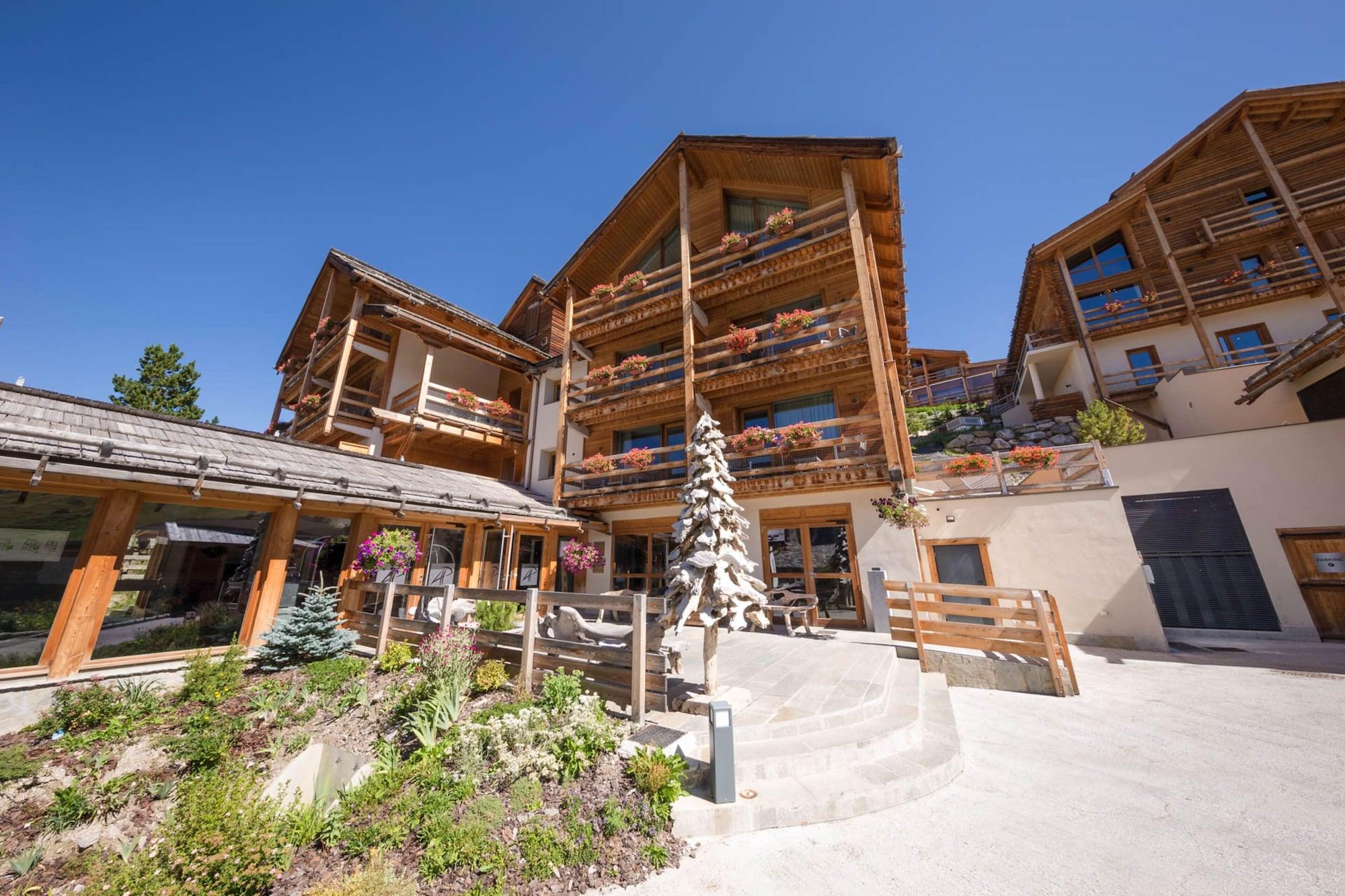 Vista Exterior Hotel & Spa L'Alta Peyra