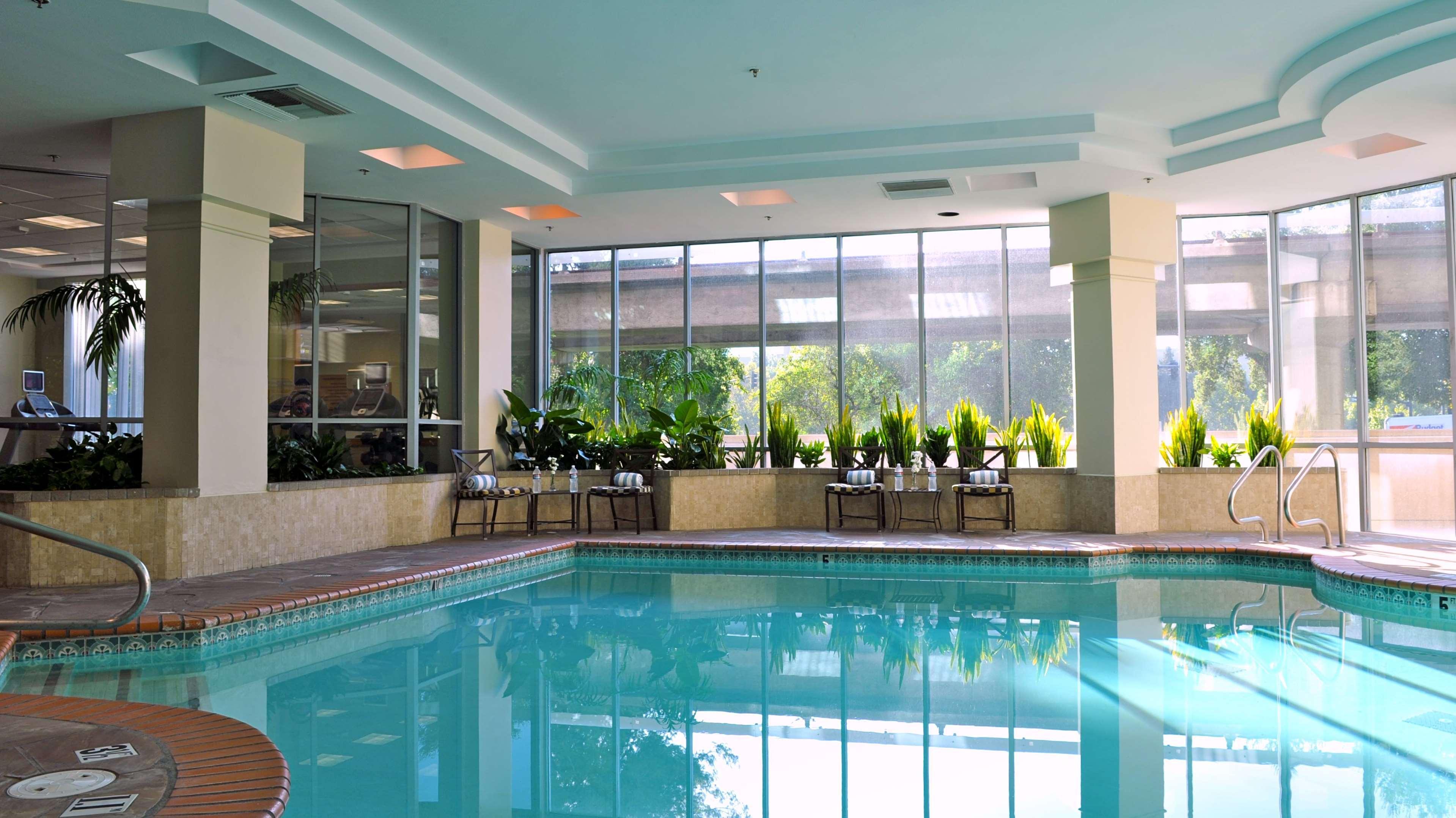 Vista Piscina Embassy Suites by Hilton Walnut Creek