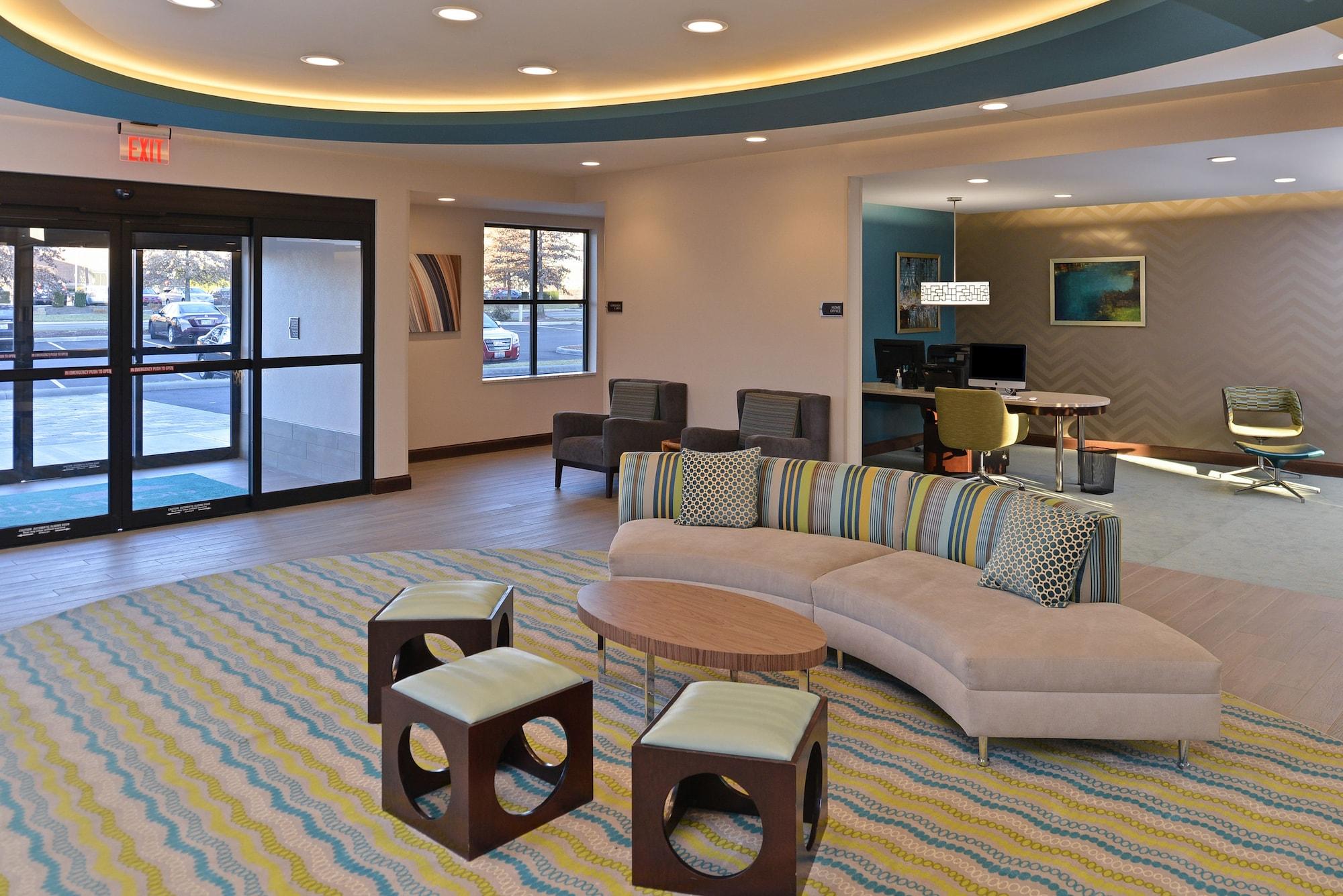 Vista Lobby Homewood Suites By Hilton Cincinnati Mason
