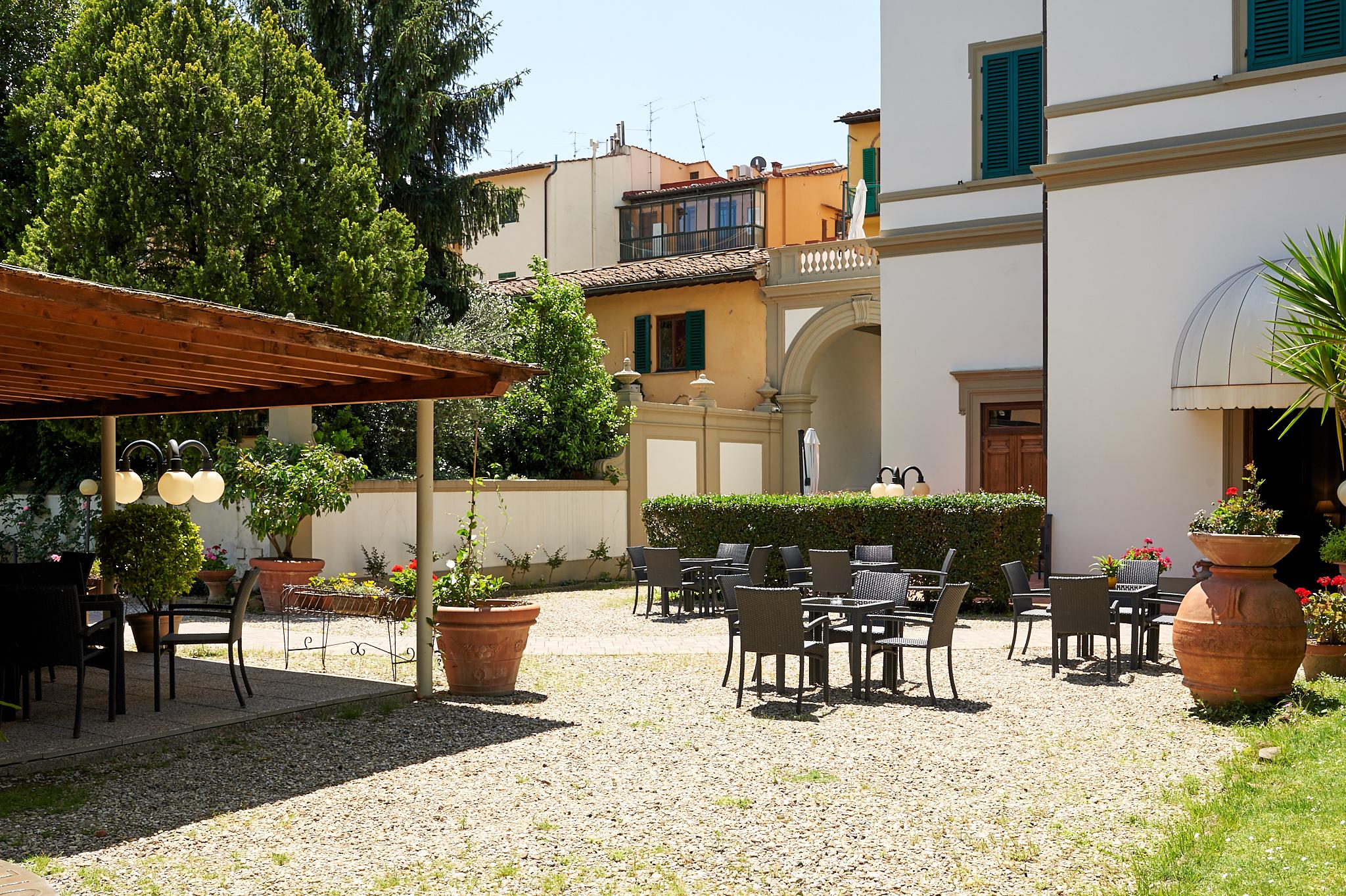 Vista Exterior Villa Royal